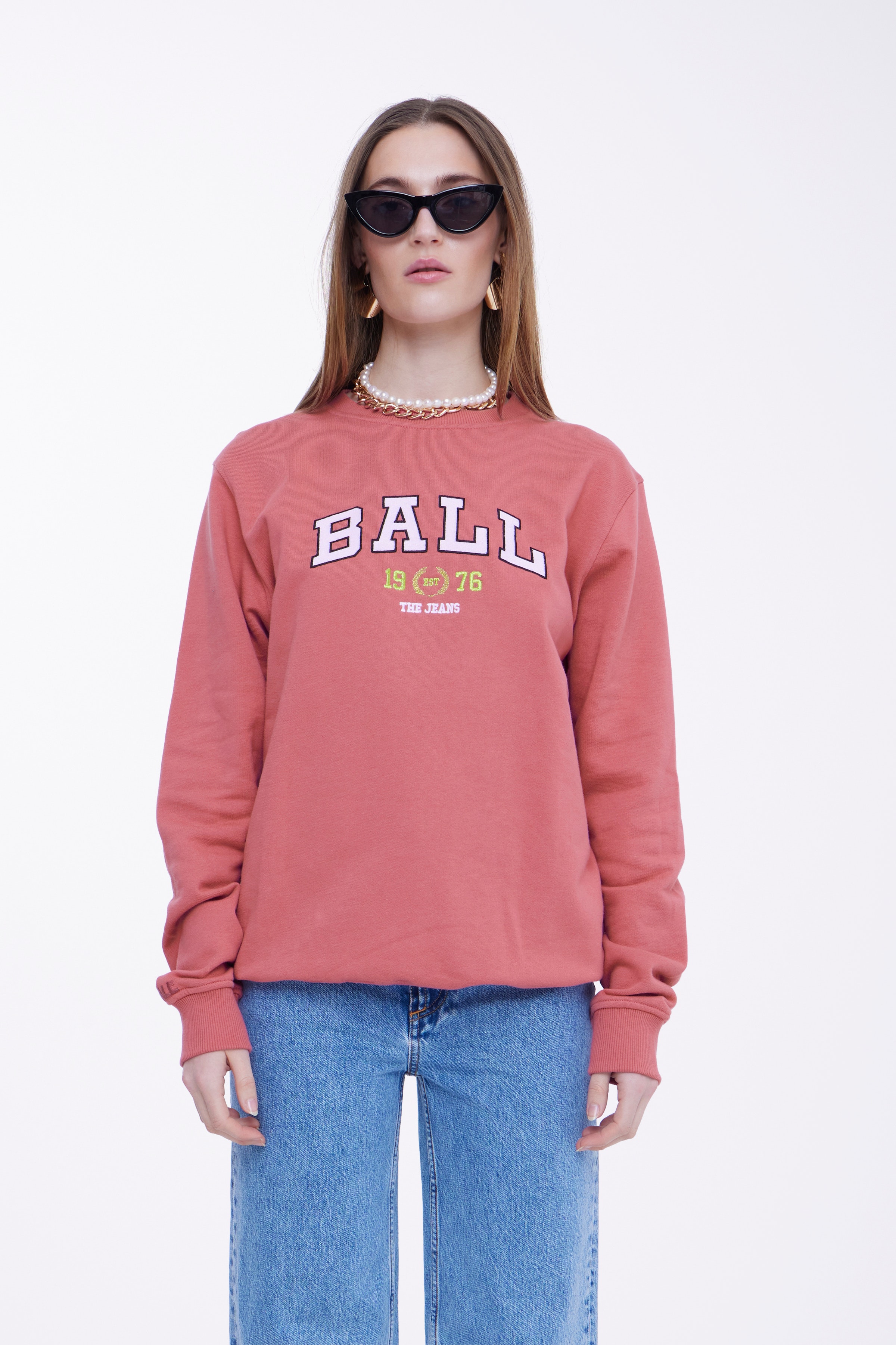 L. TAYLOR SWEATSHIRT LOOKBOOK FRONT 50400052-161522