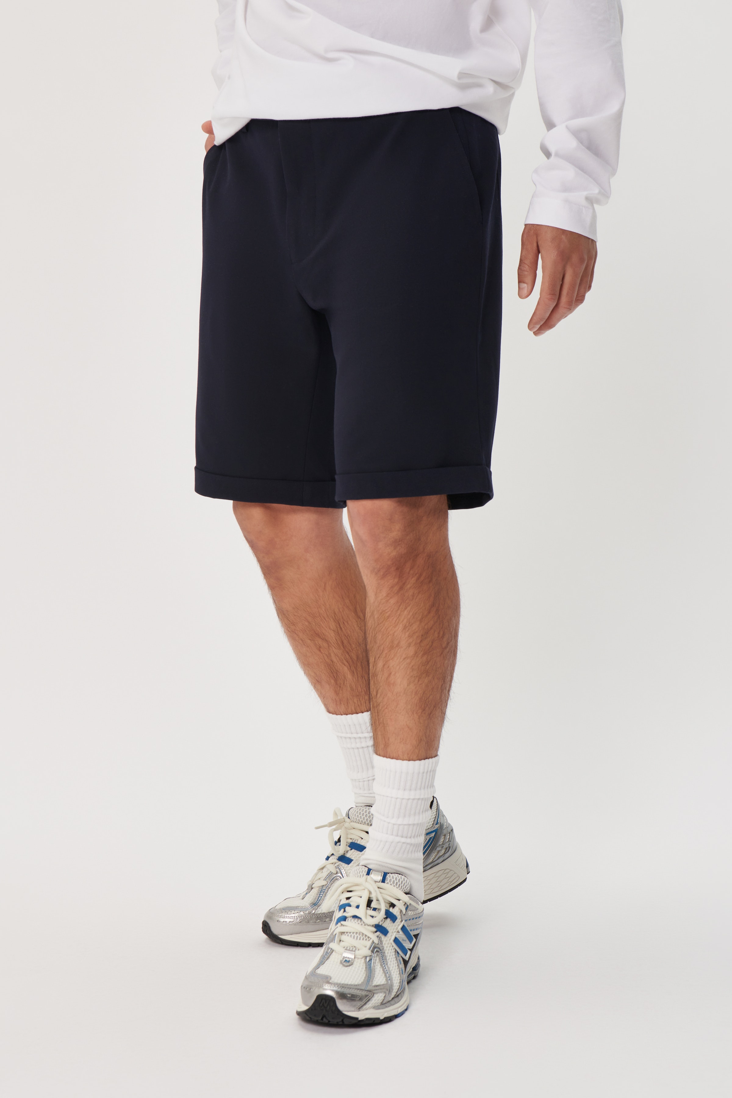 MALiam Shorts LOOKBOOK FRONT 30207772-194011