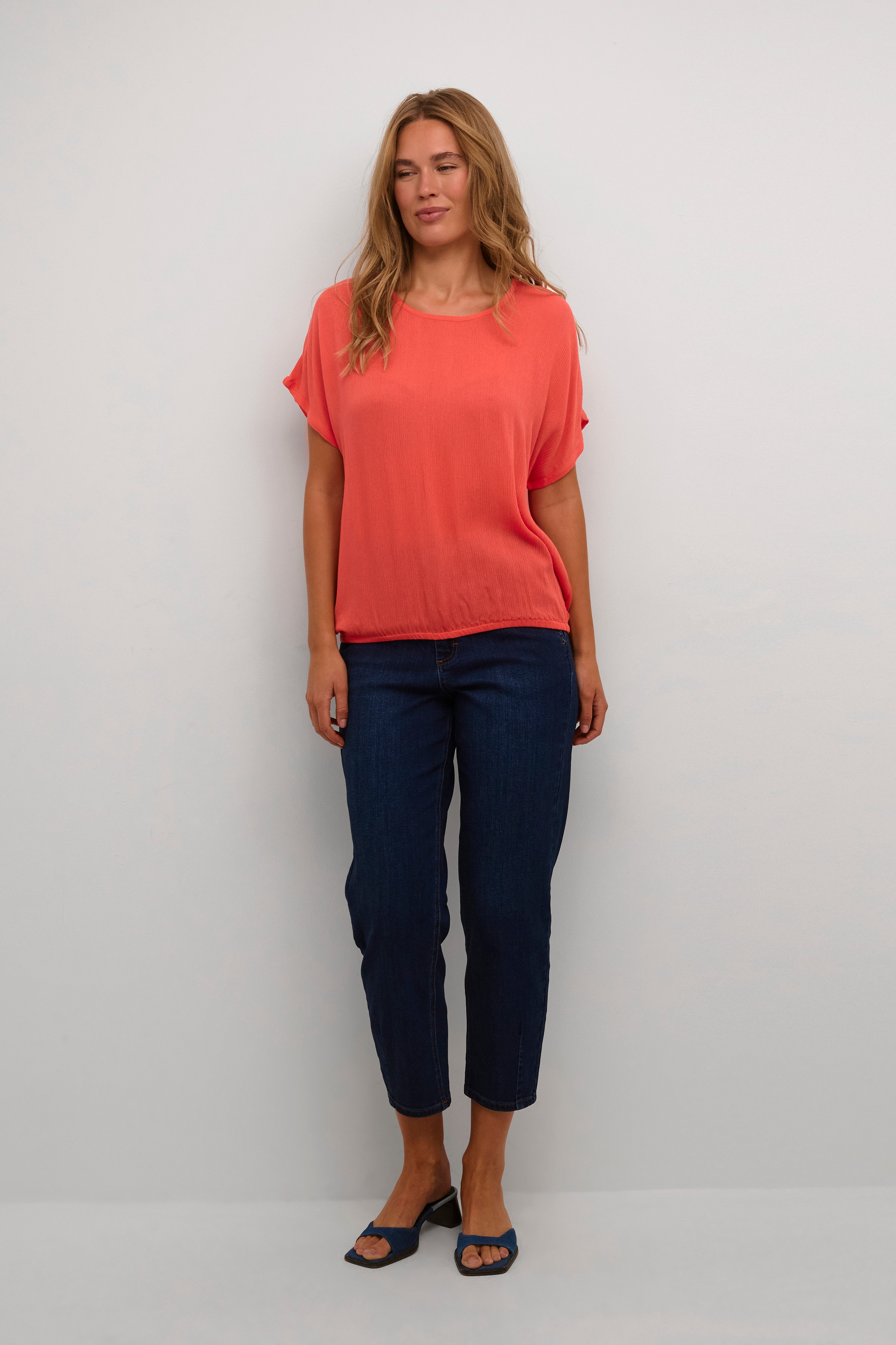 KAamber Bluse LOOKBOOK FRONT 10500781-181651