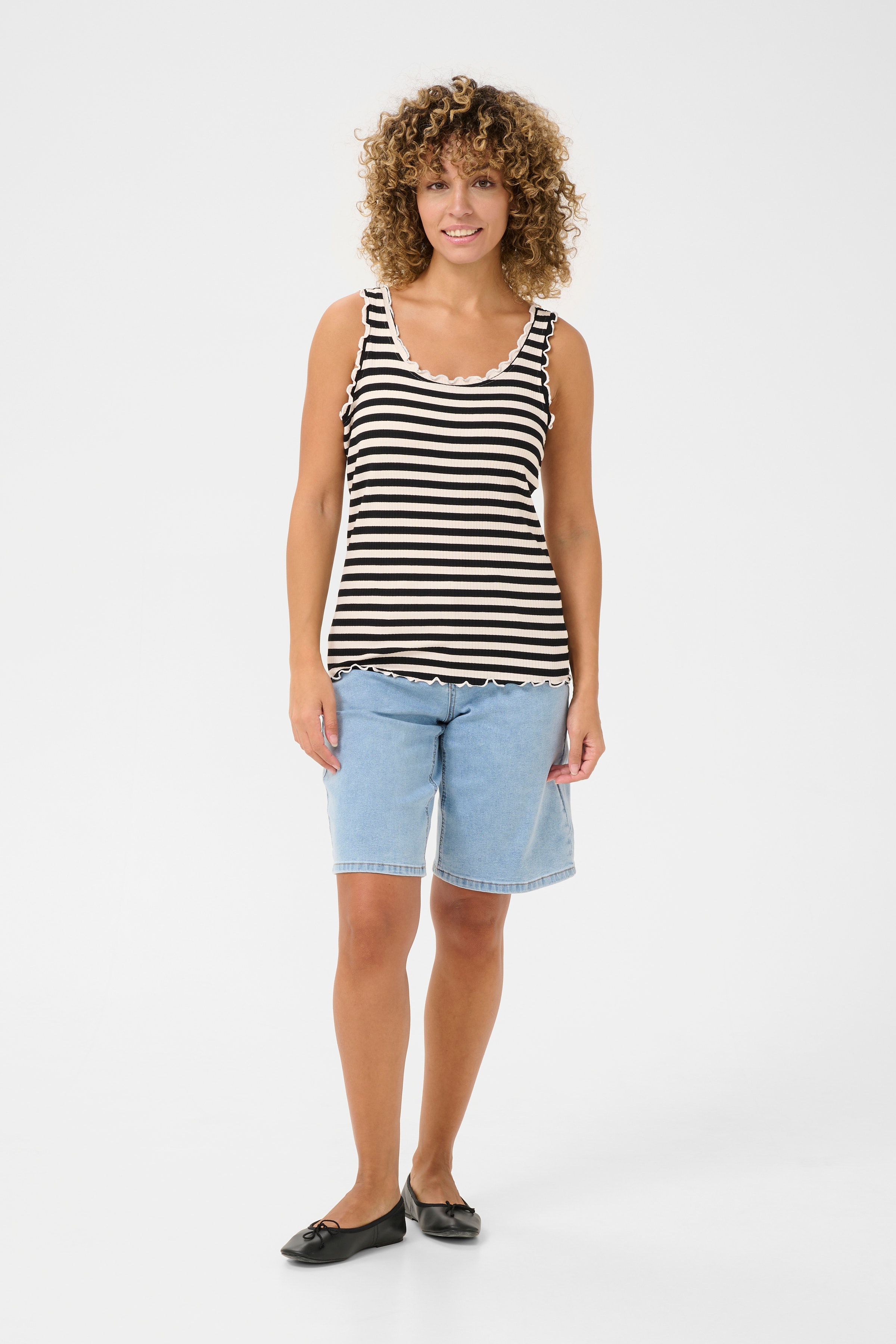 CRRibba Top LOOKBOOK FRONT 10613847-107714