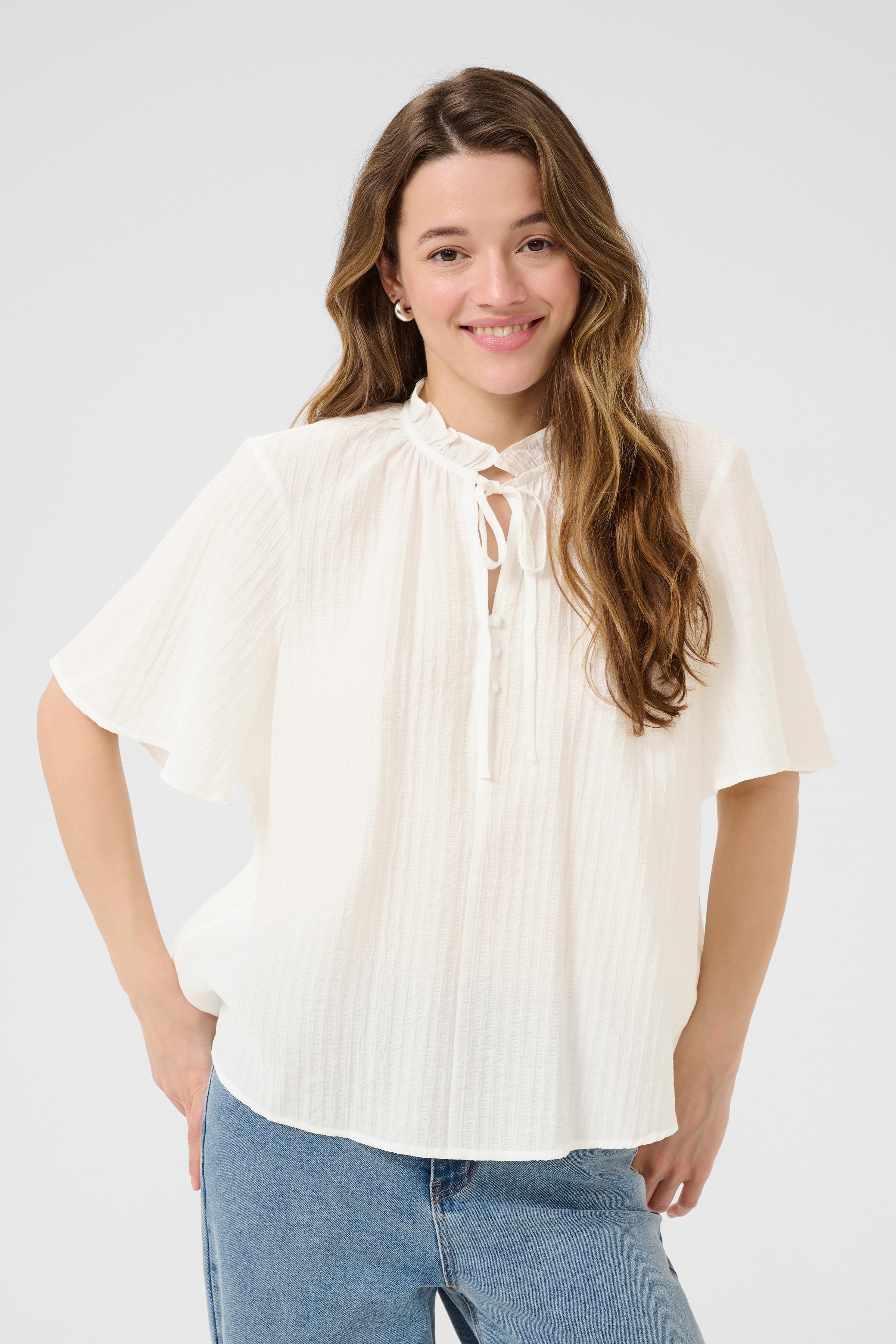 KAlianna Bluse LOOKBOOK FRONT 10510327-110602