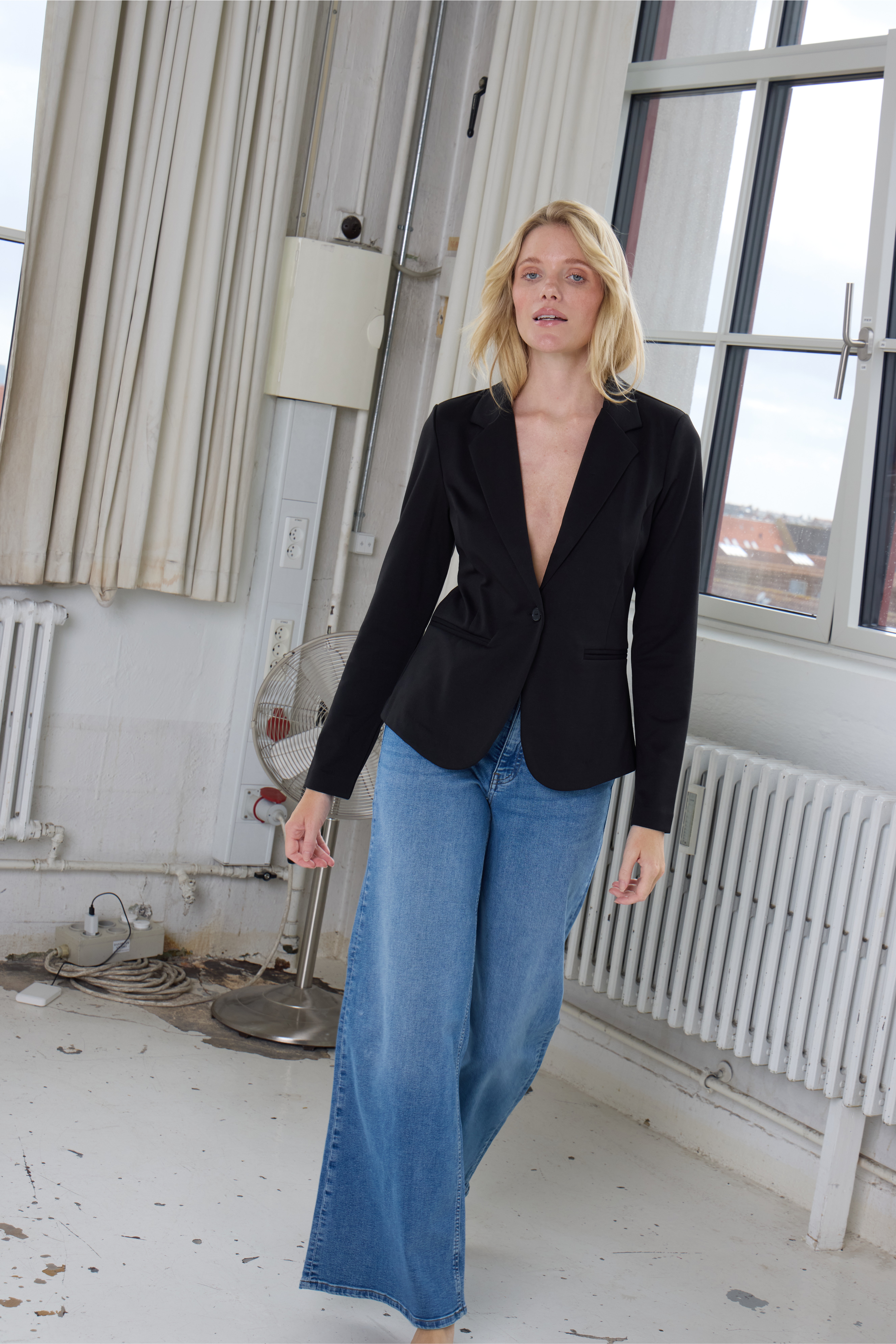 IHKATE Blazer LOCATION NONE 20101801-10001