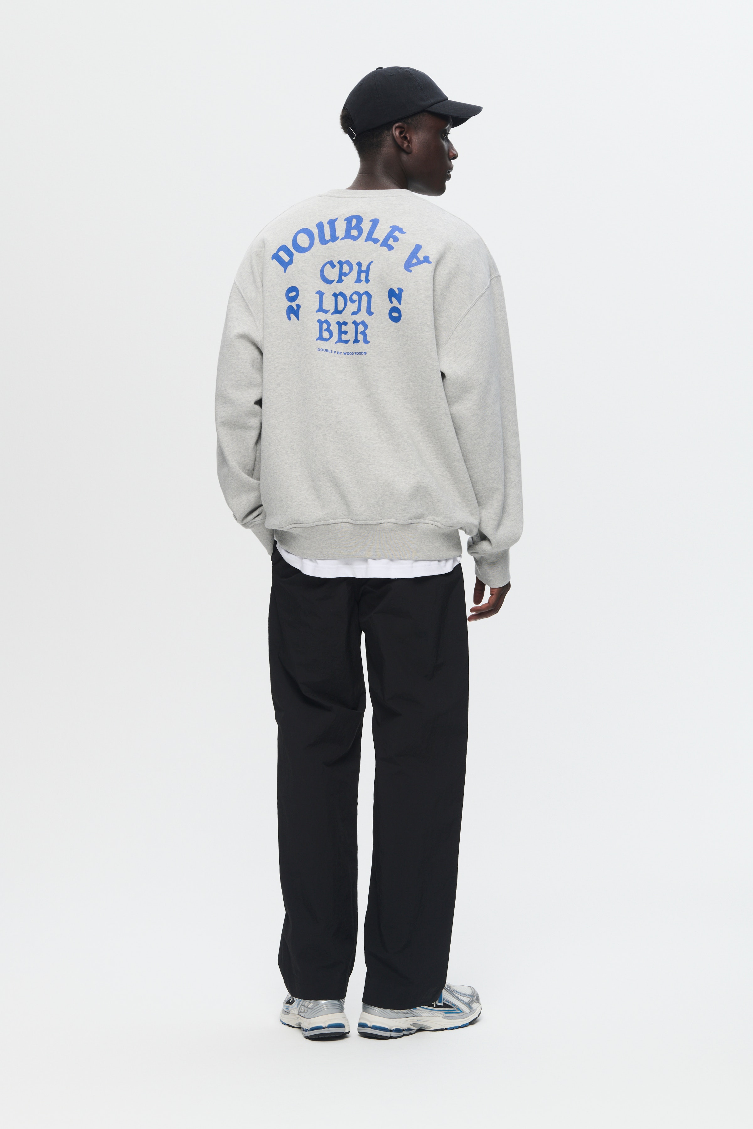 WWNoel Sweatshirt LOOKBOOK BACK 30250139-W1003