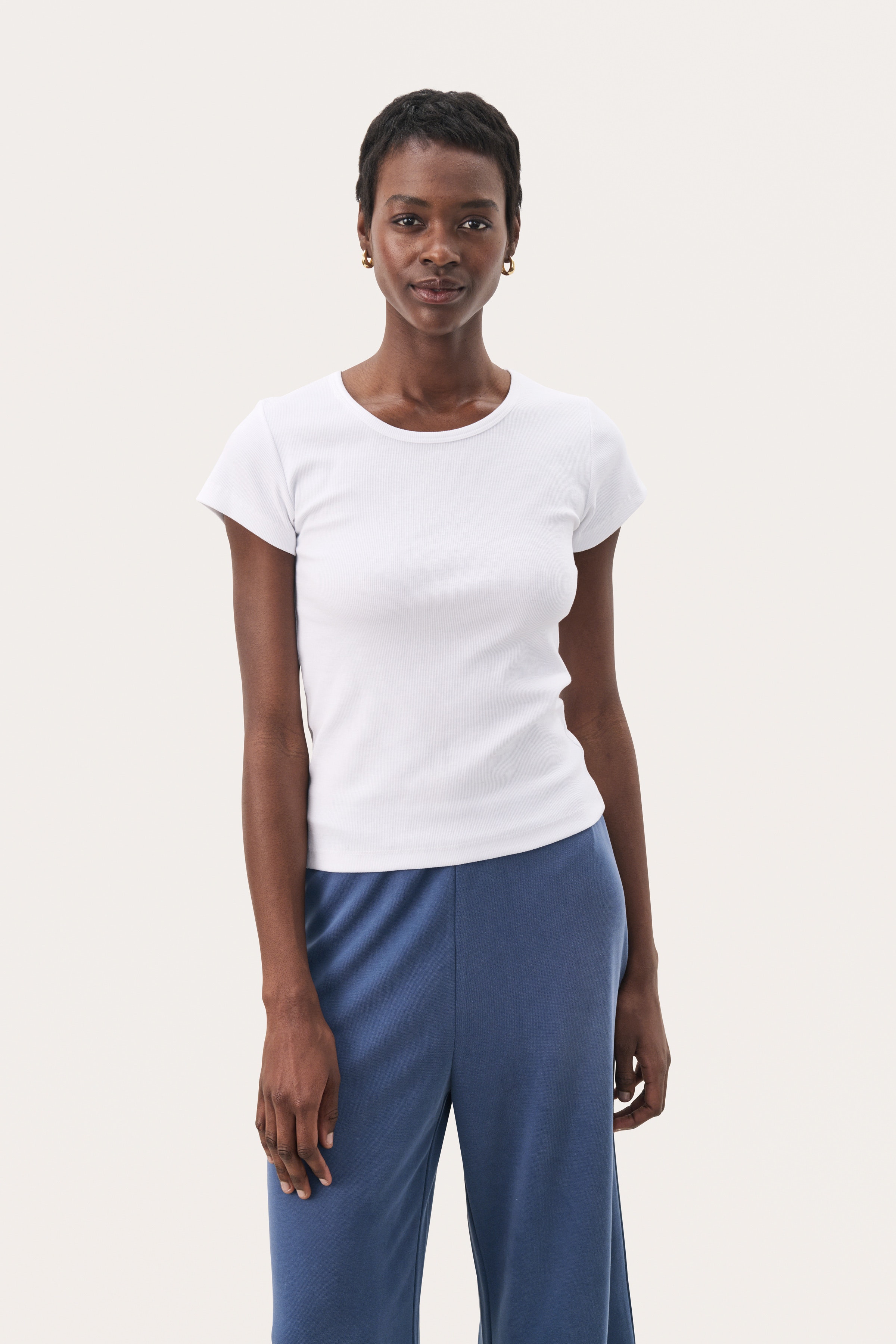 RochellePW T-shirt LOOKBOOK FRONT 30309650-110601