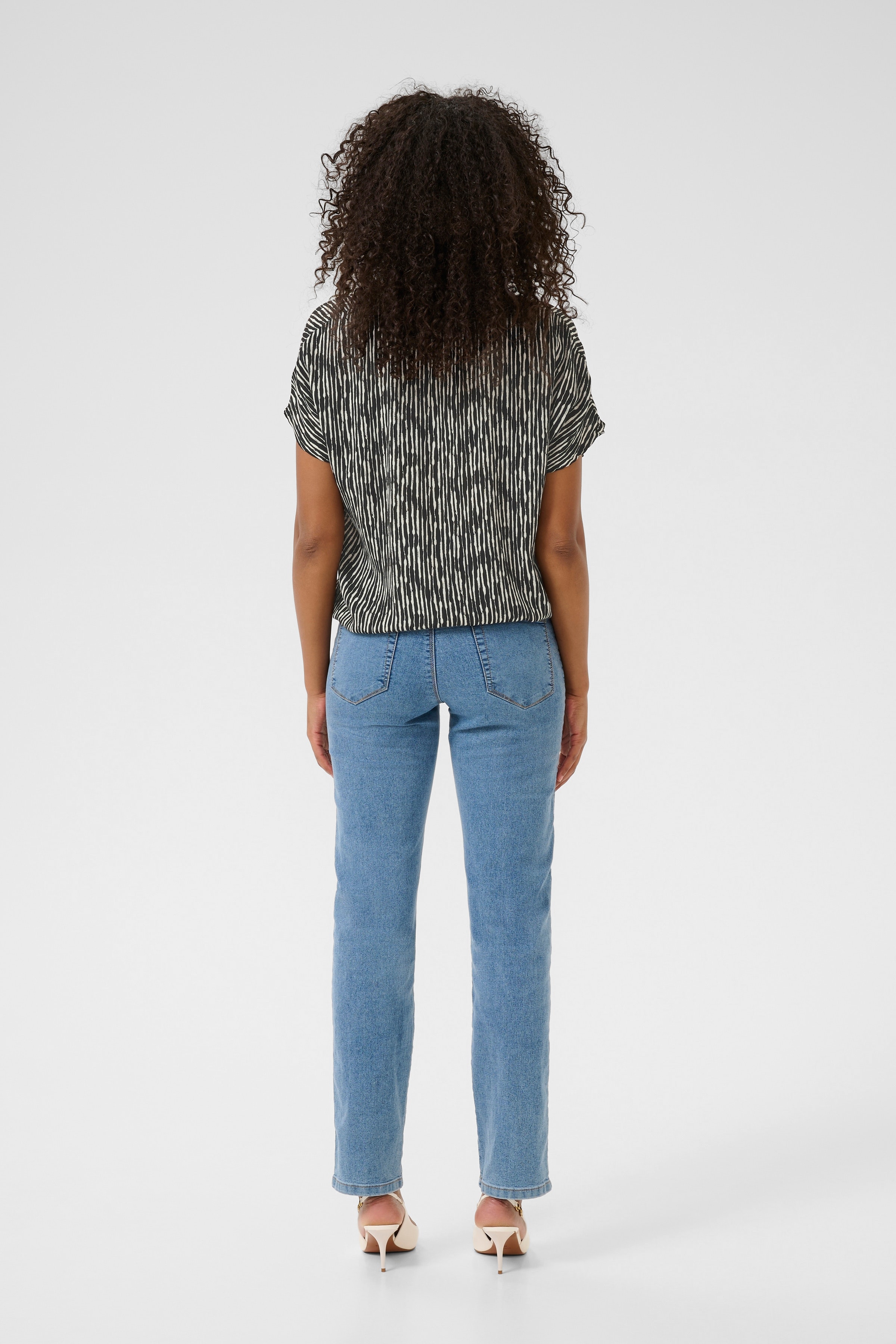 KAamber Bluse LOOKBOOK BACK 10508257-107944