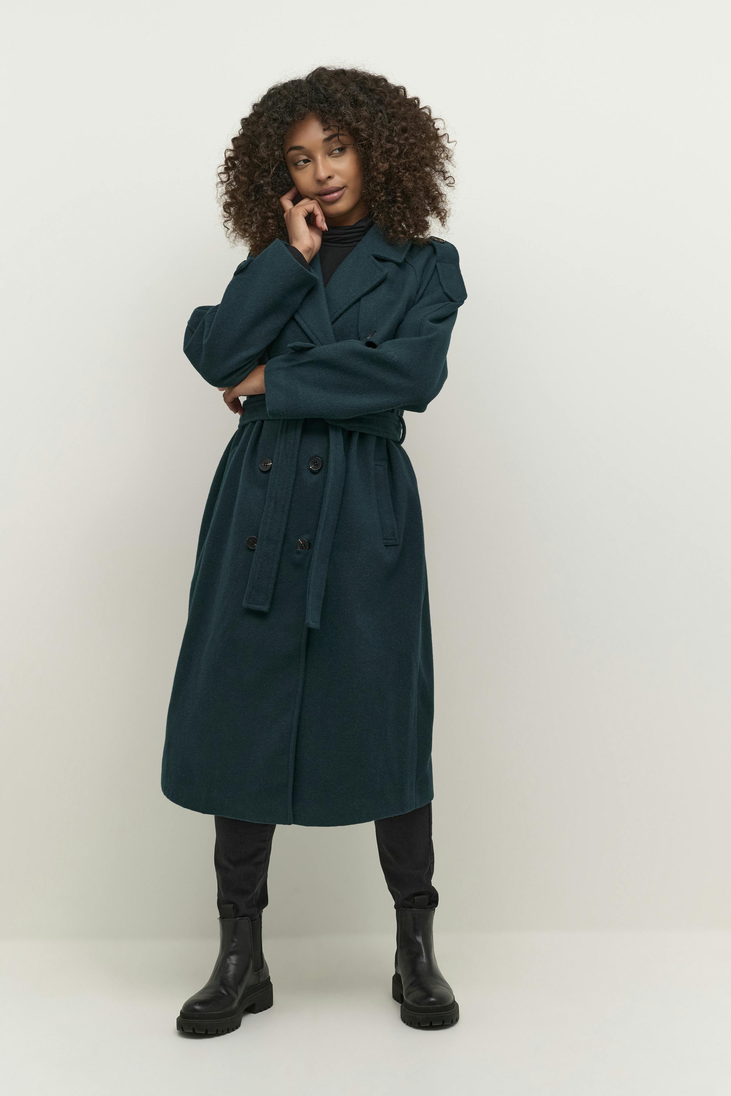 CRElvera Coat LOOKBOOK FRONT 10610948-194326