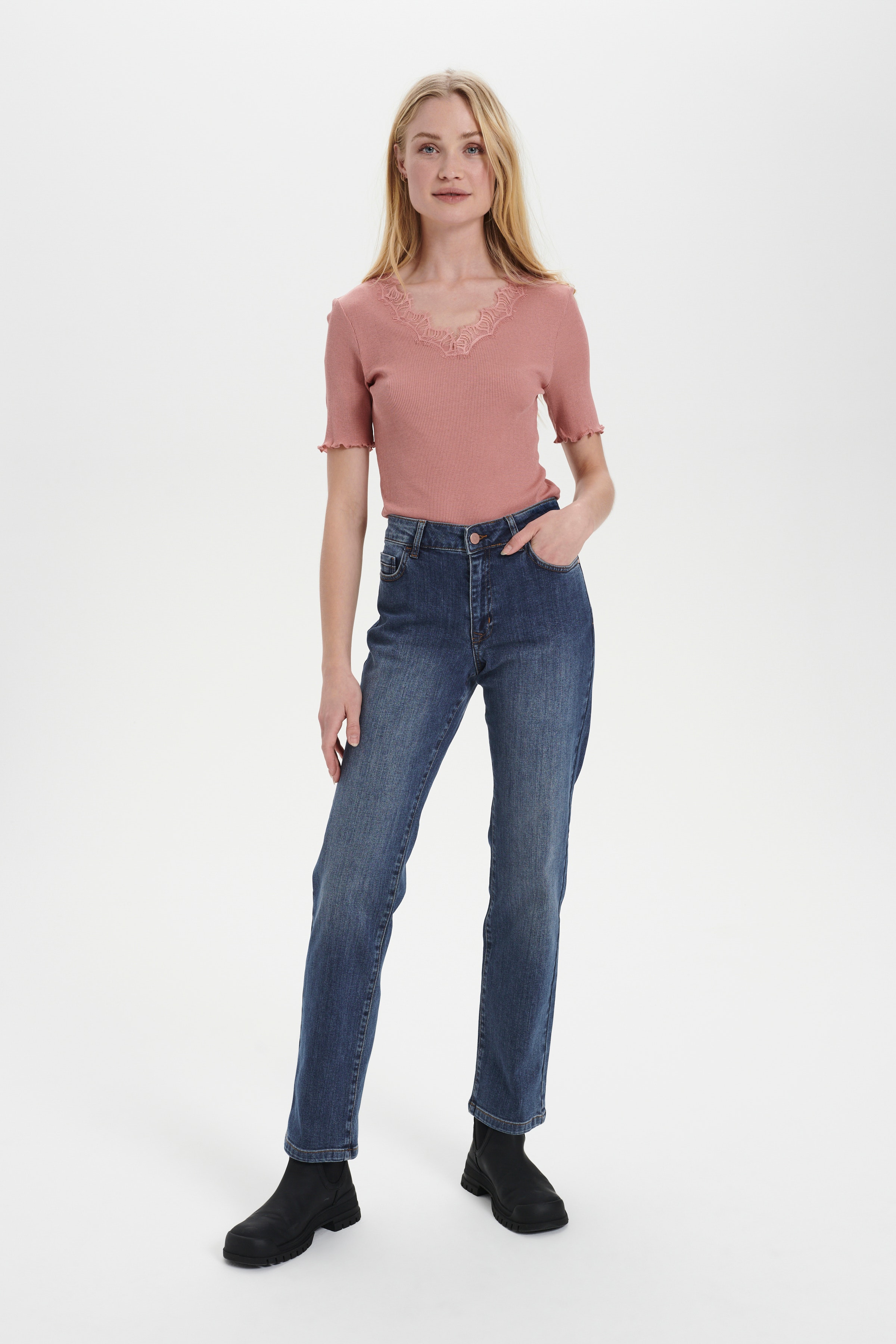 MollySZ Jeans LOOKBOOK FRONT 30510051-600104