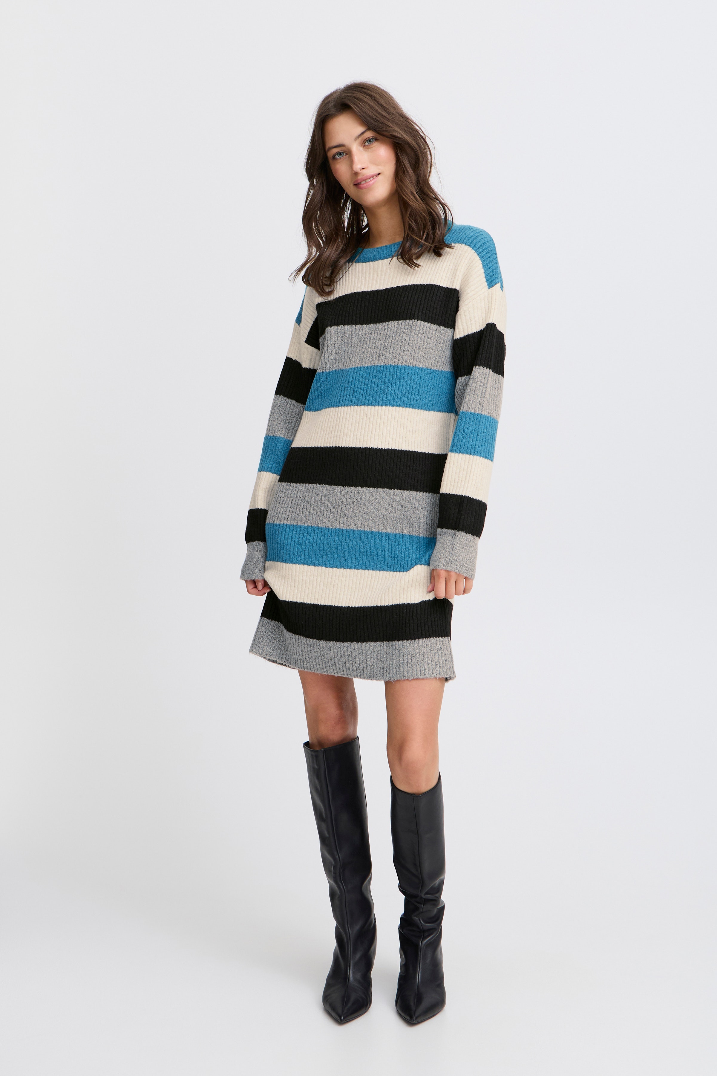 BYONEMA Kjole LOOKBOOK FRONT 20813901-203638