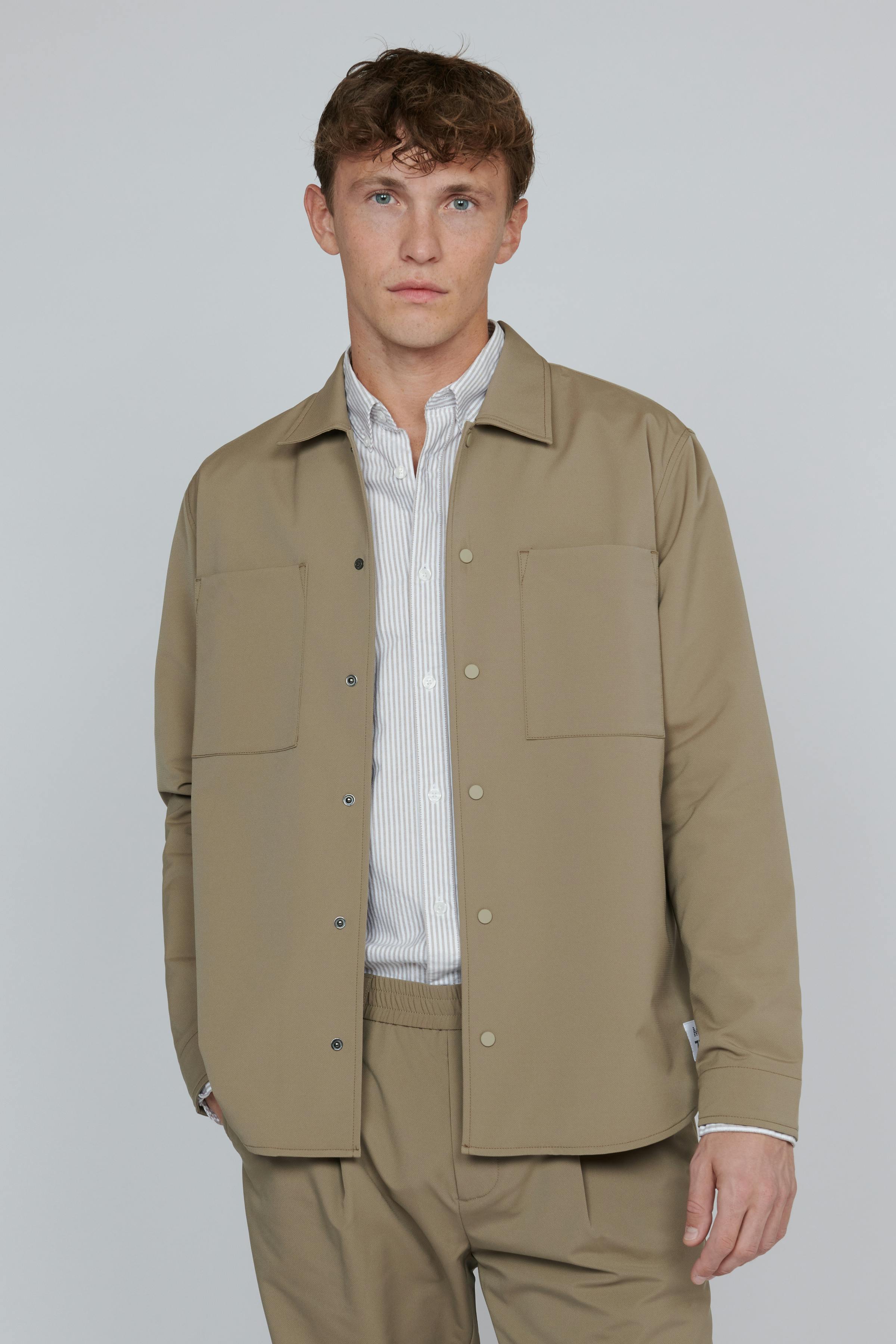 MAtrunio Overshirt LOOKBOOK FRONT 30207277-171108