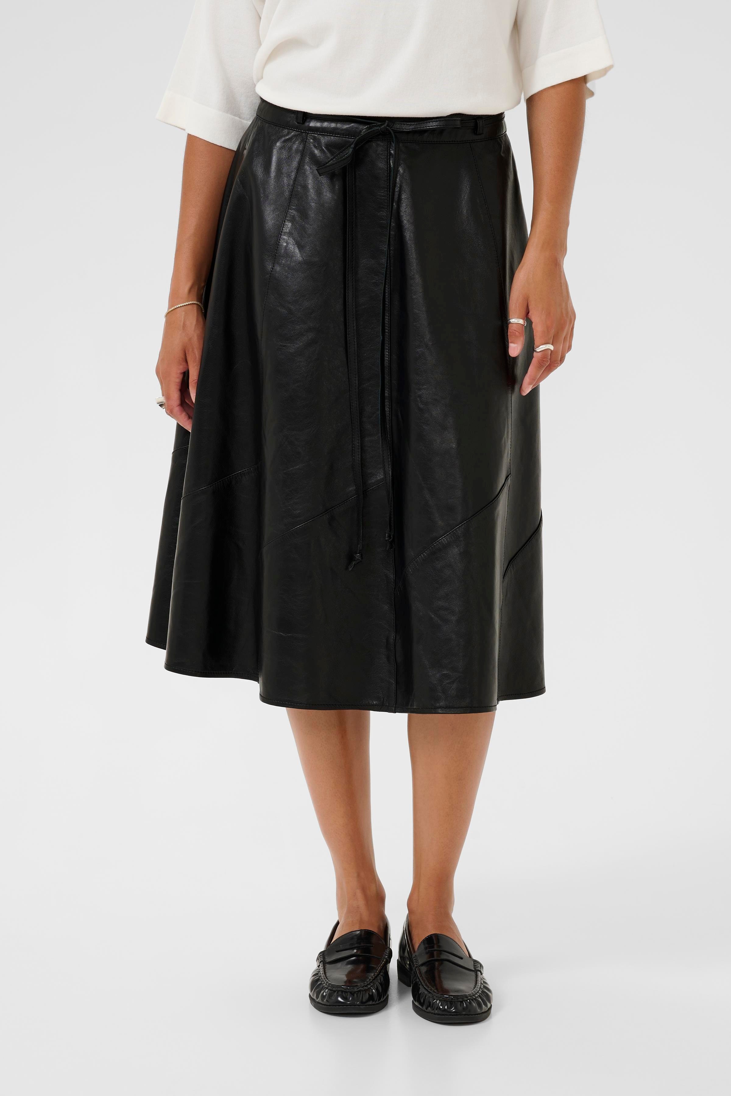 KAvera Skjørt LOOKBOOK FRONT 10510556-100121