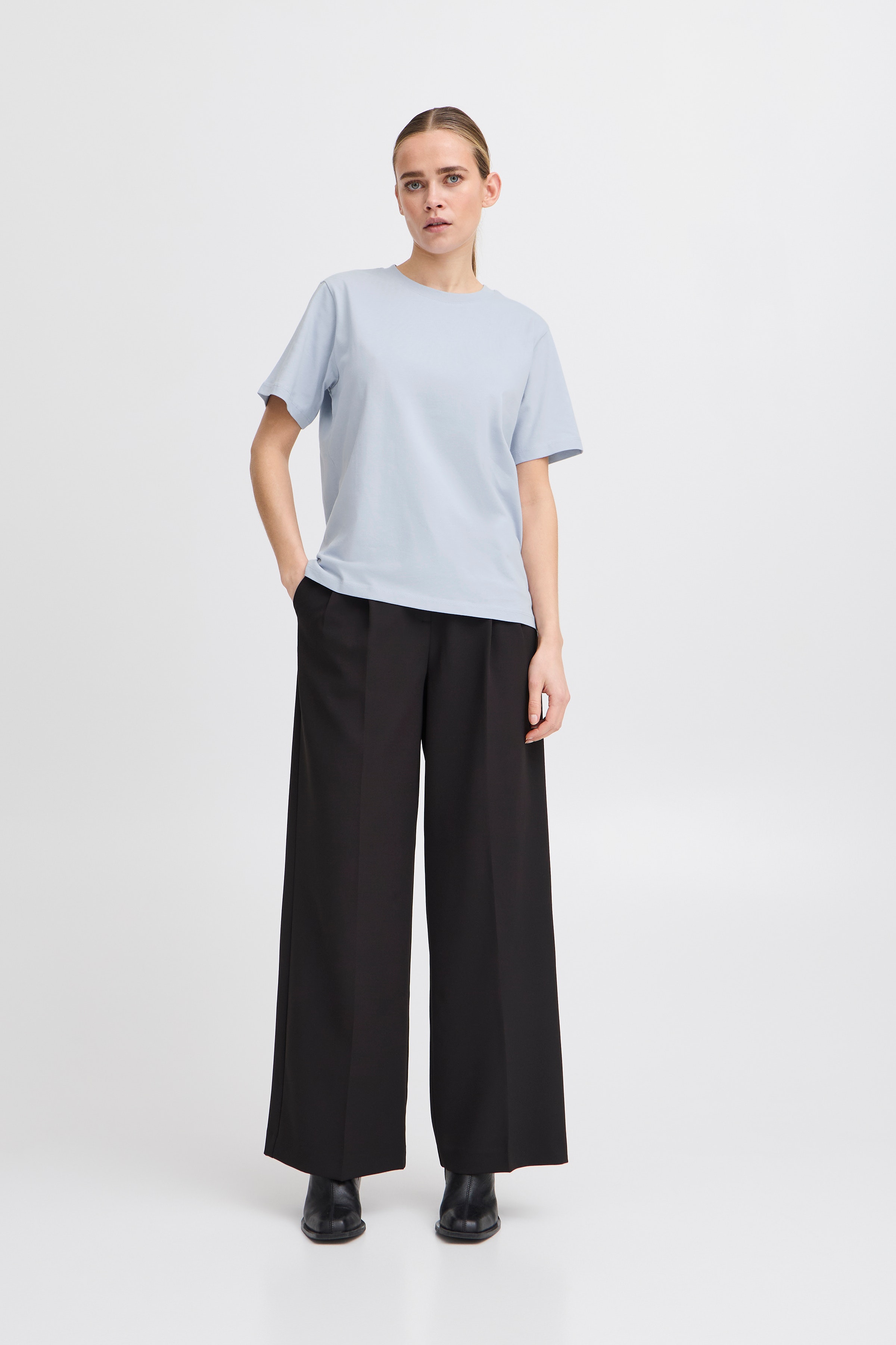 IHPALMER LOOSE T-shirt LOOKBOOK FRONT 20119365-143912