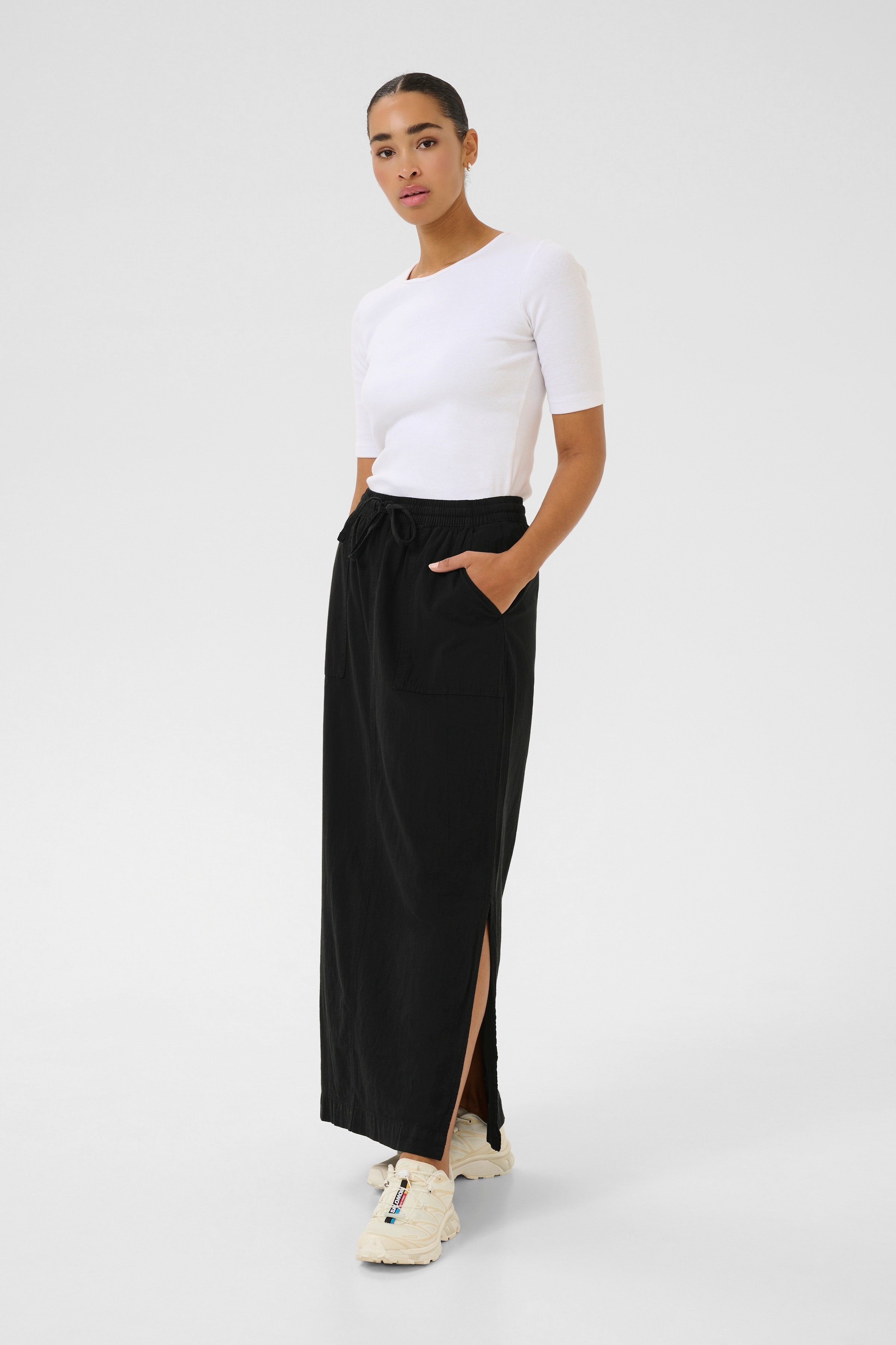 KAnaya Skjørt LOOKBOOK FRONT 10509504-100121