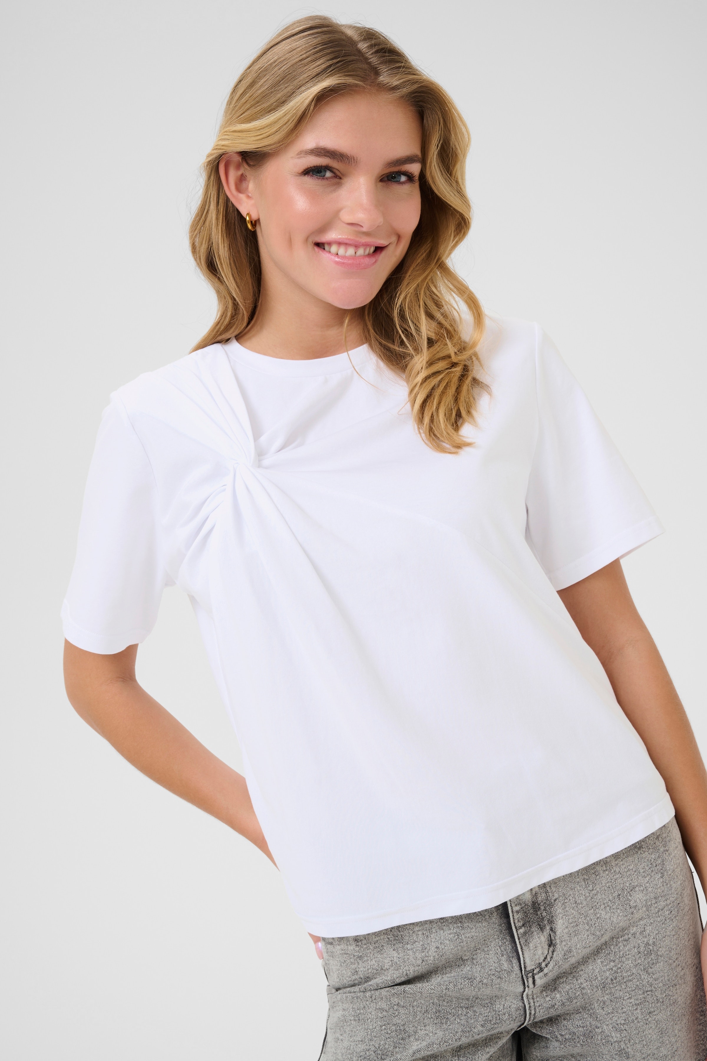 KAeloise T-shirt LOOKBOOK DETAIL 10509656-110601