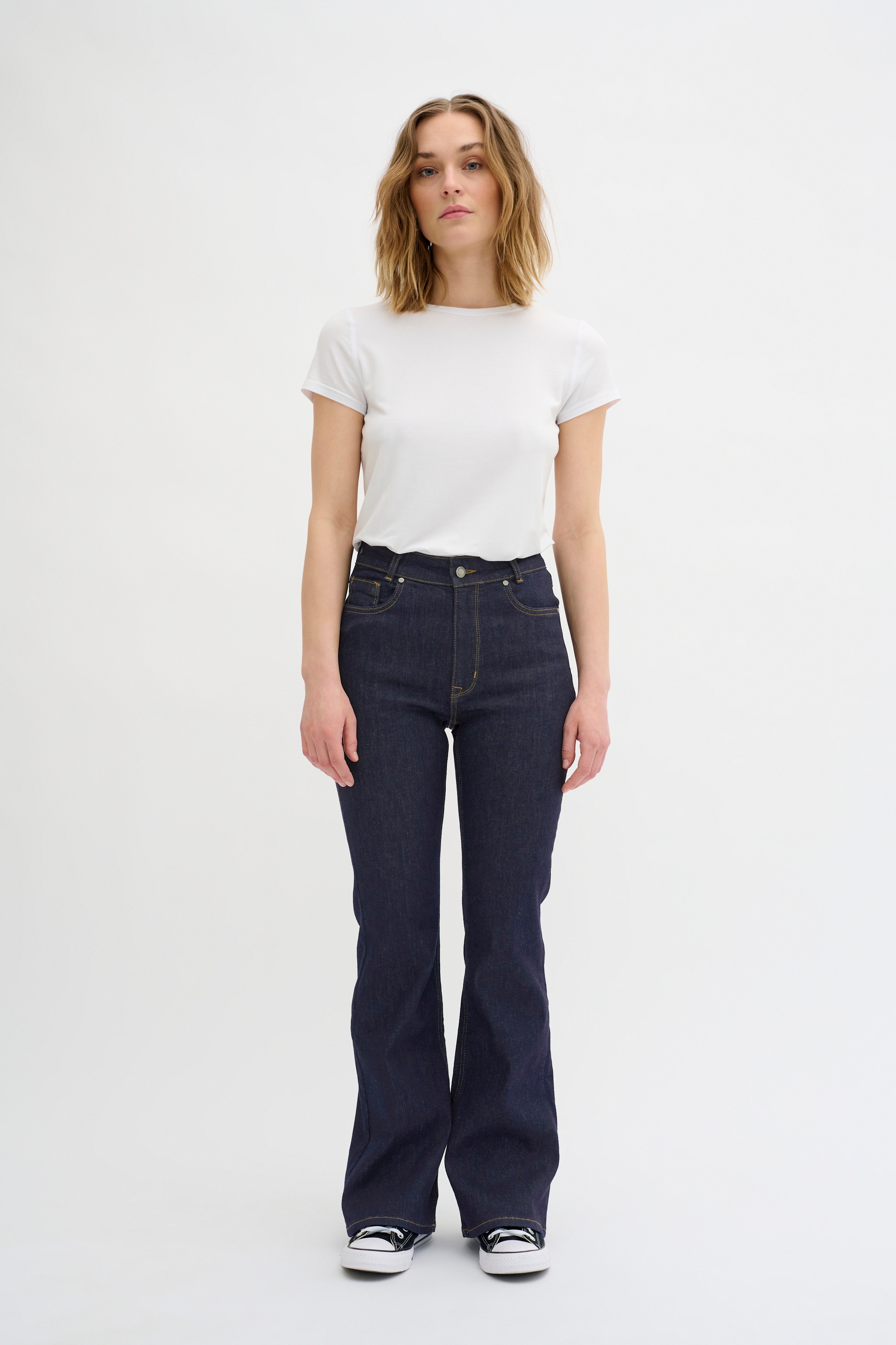 36 Jeans LOOKBOOK FRONT 10704358-100067