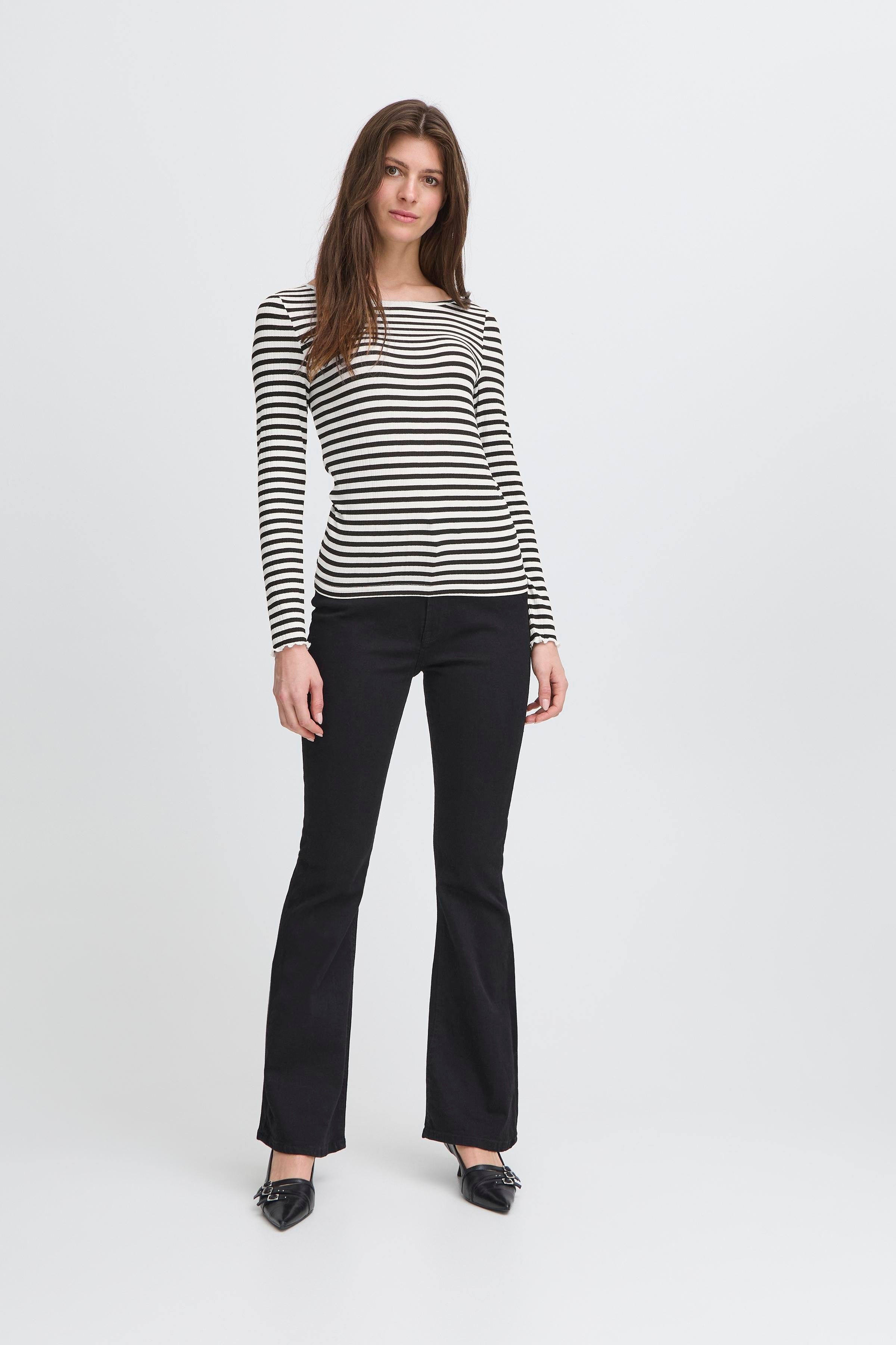IHCELLA Langermet T-shirt LOOKBOOK FRONT 20122819-900000435