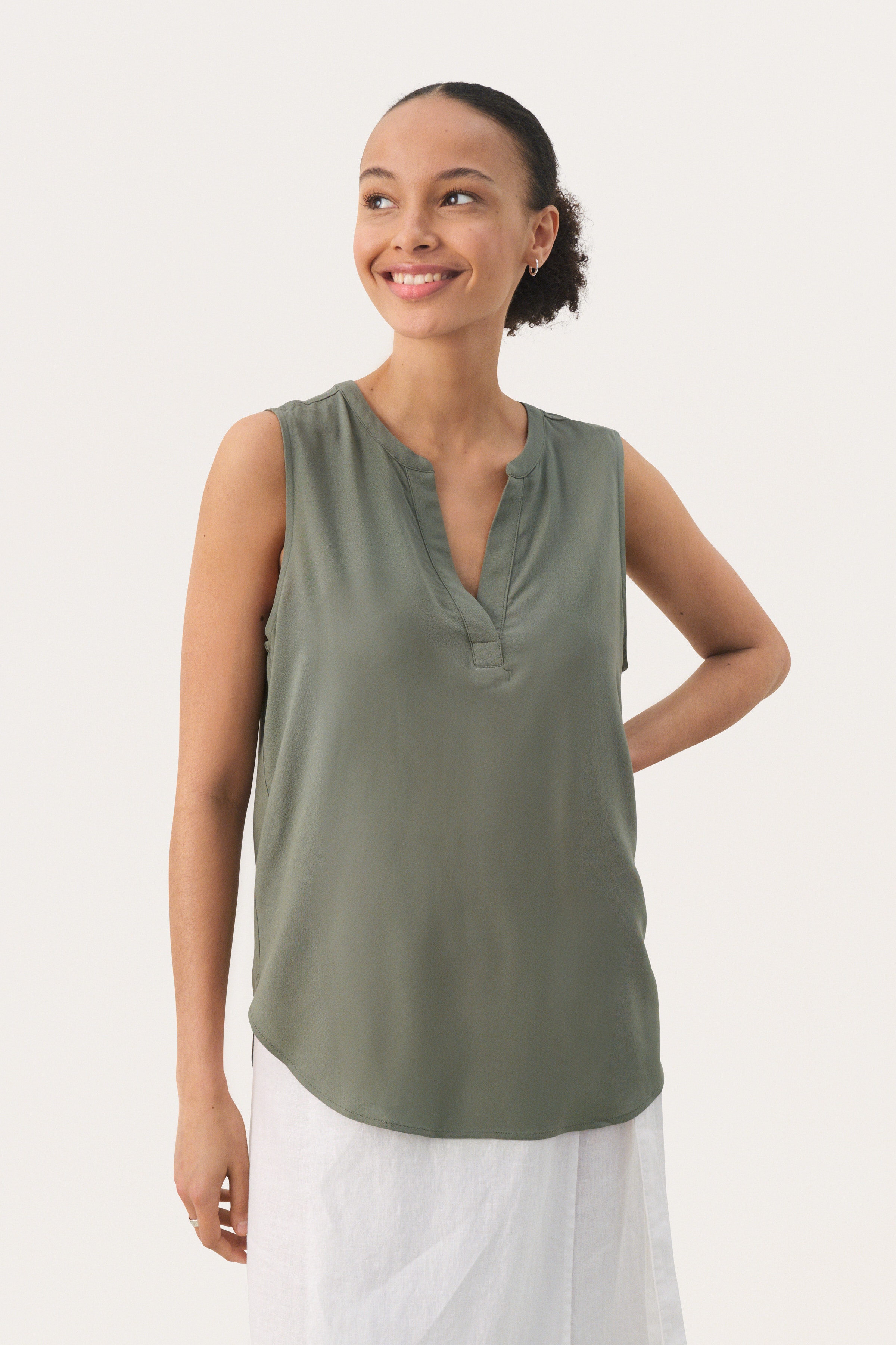 AndiaPW Blus LOOKBOOK FRONT 30308317-185806