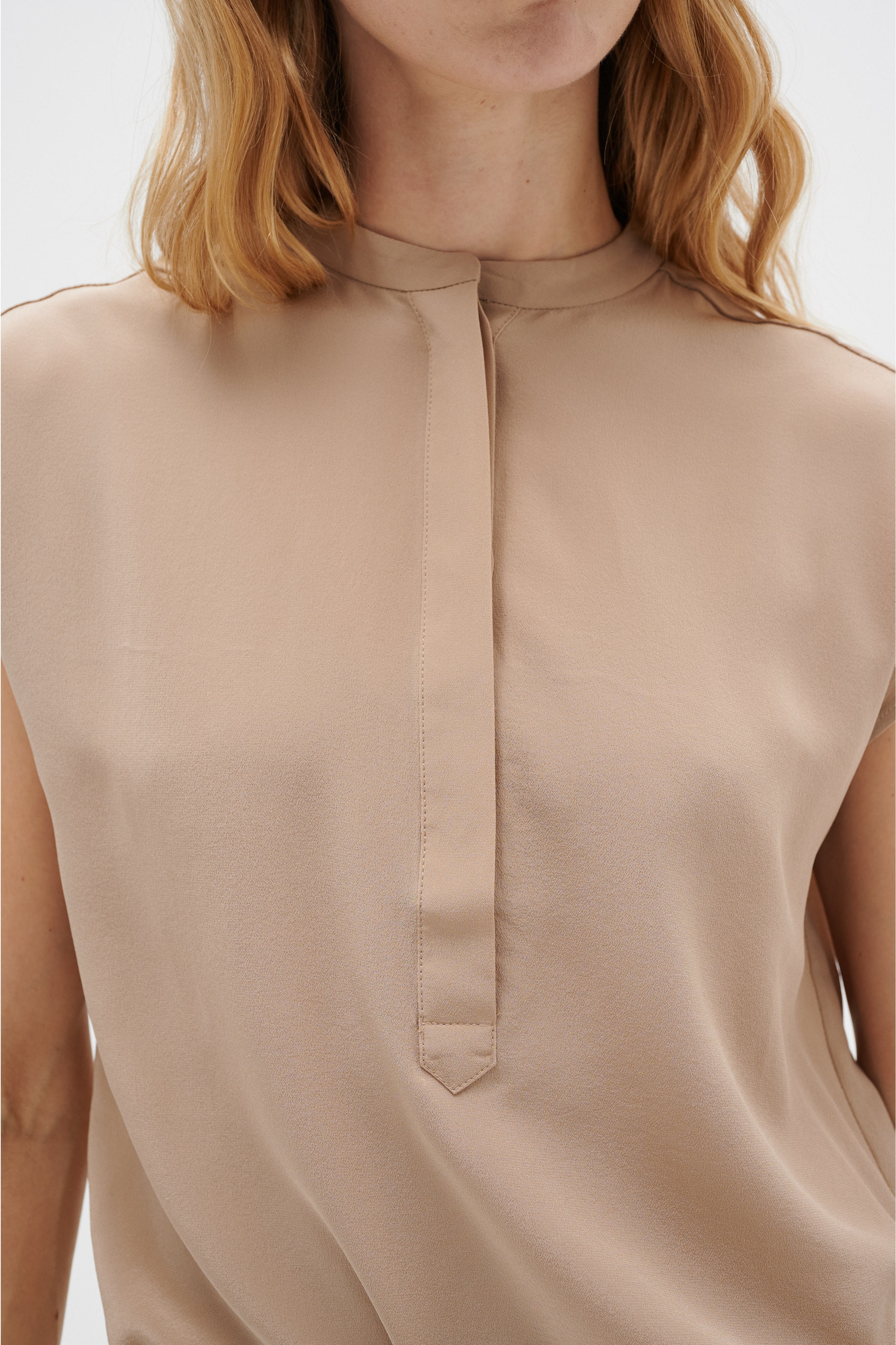 Lucie Top LOOKBOOK DETAIL 30104239-171319