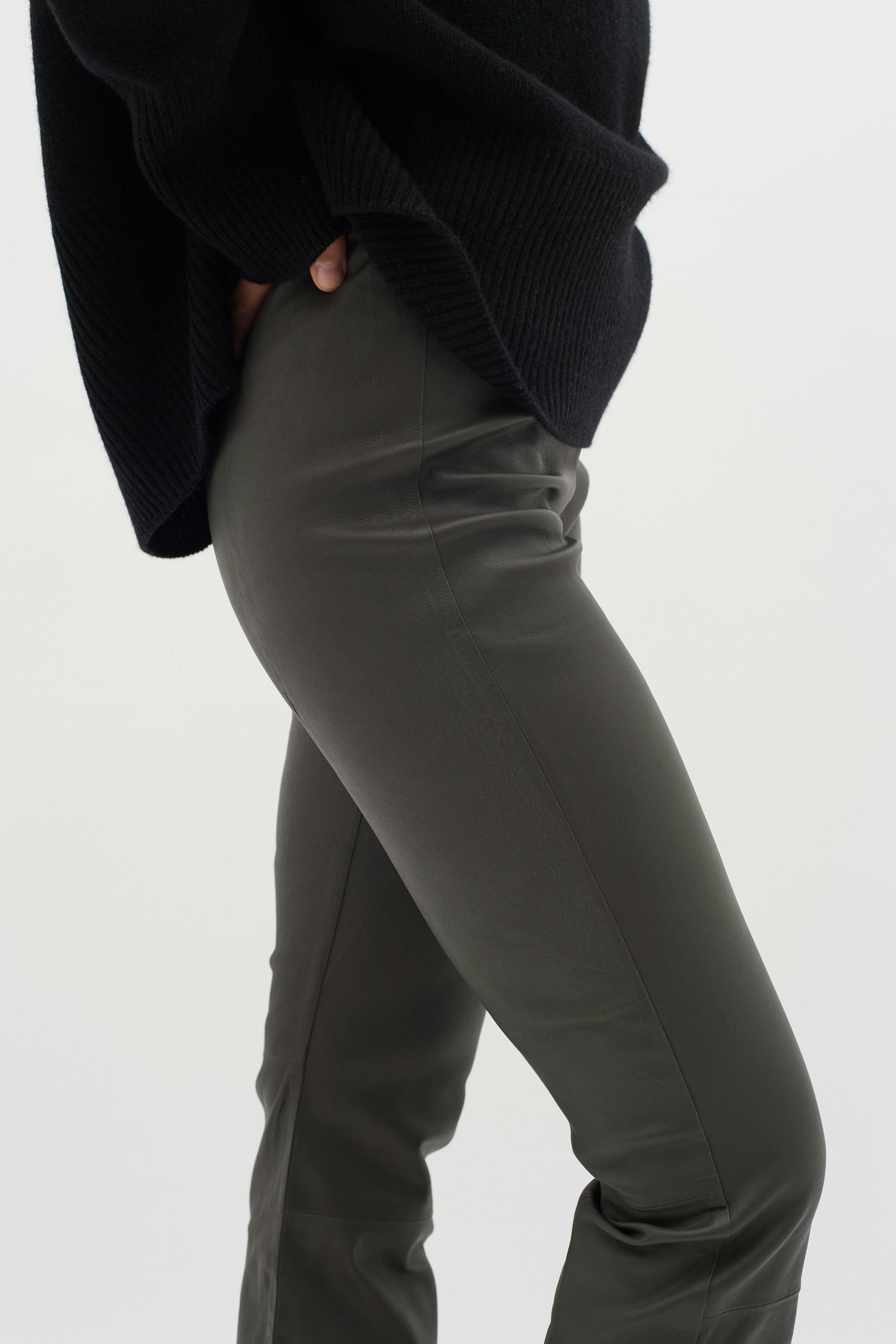 Cedar Trousers LOOKBOOK DETAIL 30103427-190406