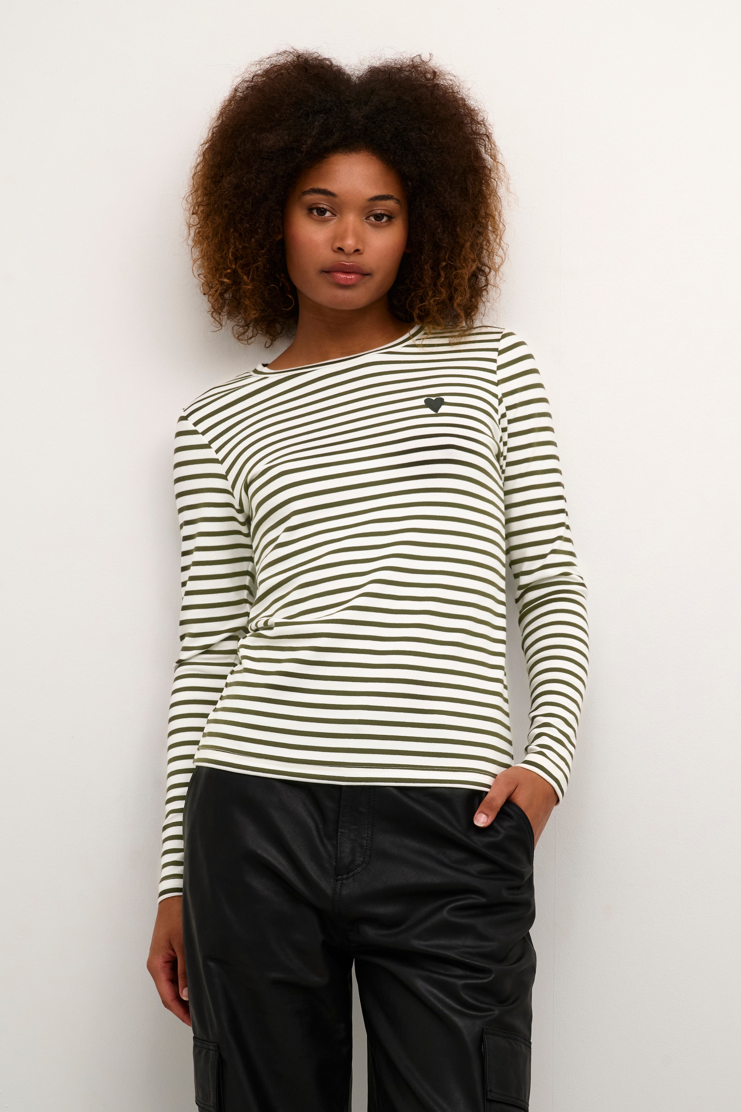Liddy T-shirt LOOKBOOK FRONT 10502821-105117