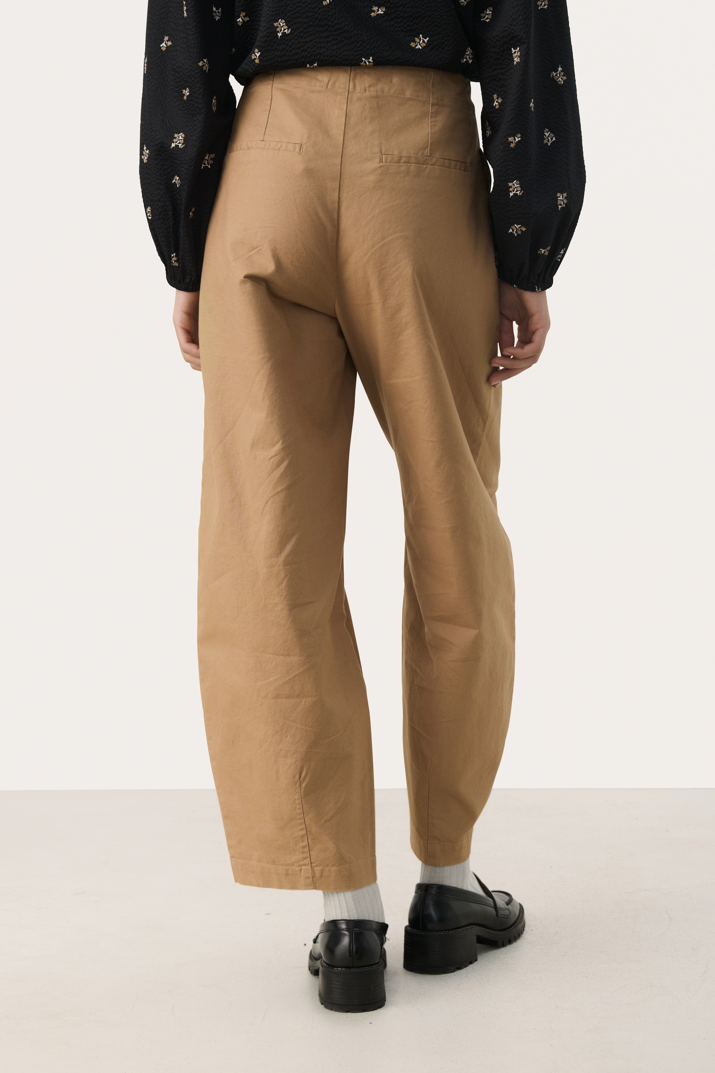 LaurynPW Broek LOOKBOOK BACK 30309315-171325