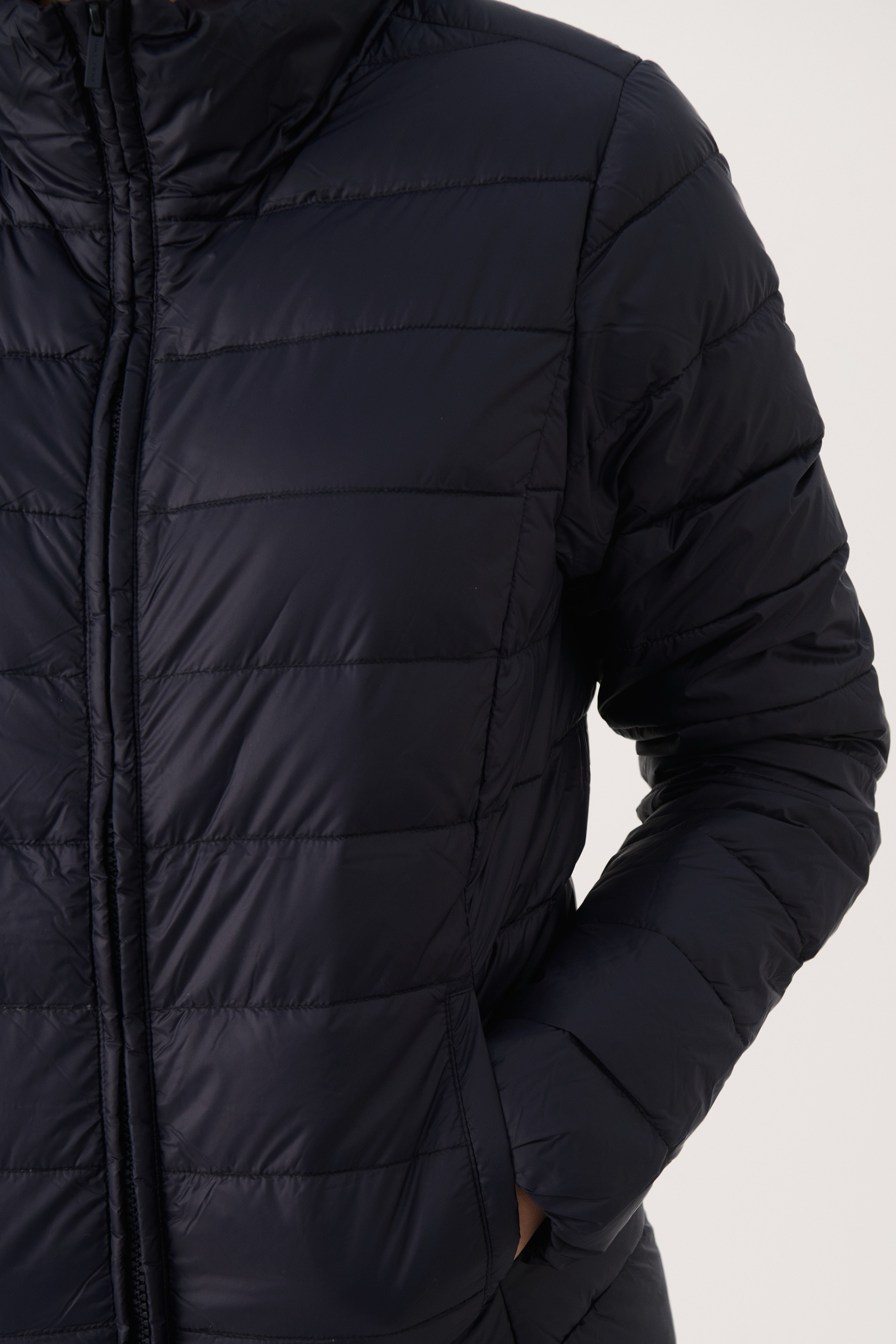 DownaPW Ytterplagg LOOKBOOK BACK 30304771-30284