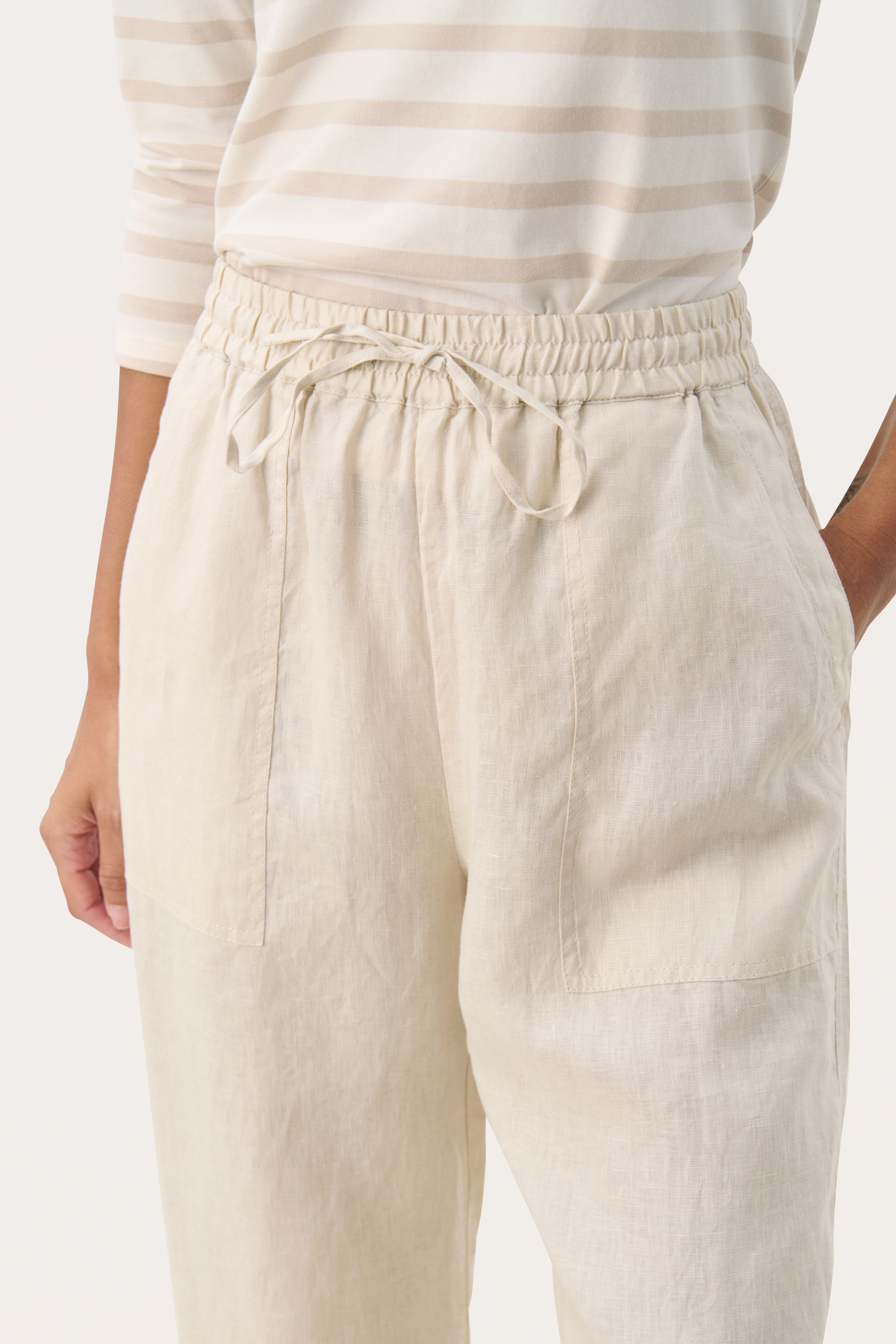 EniolaPW Hose LOOKBOOK DETAIL 30308455-130400