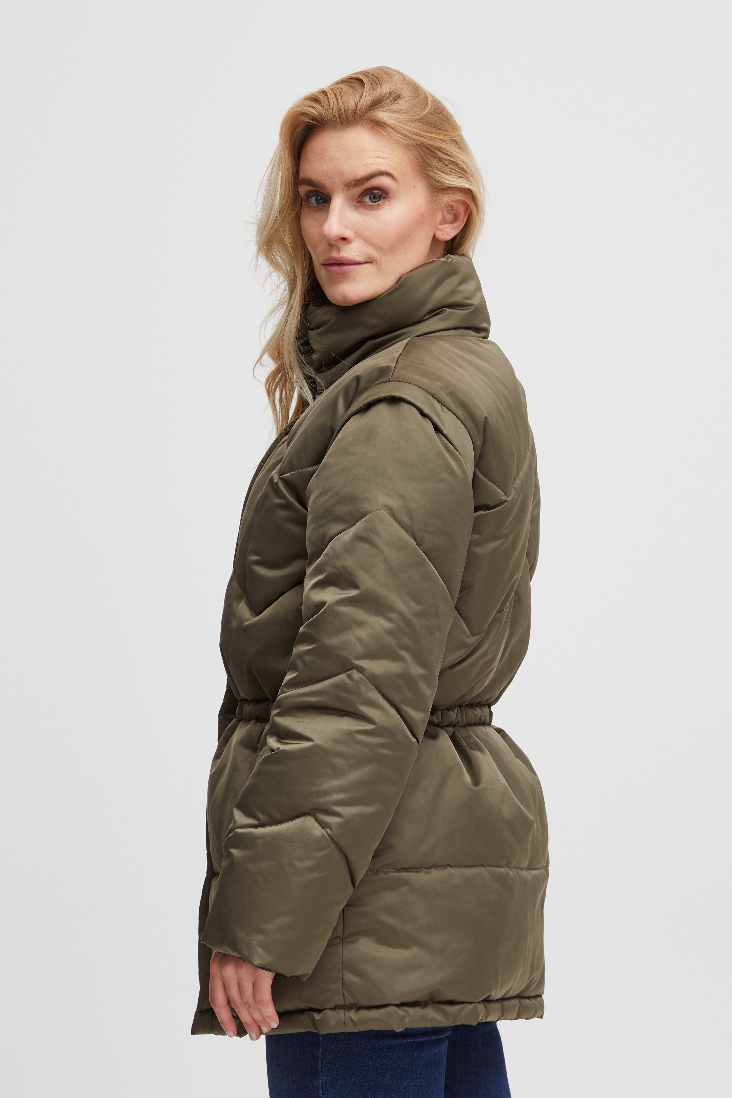 PZAVELYN Yttertøy LOOKBOOK FRONT 50207549-190510