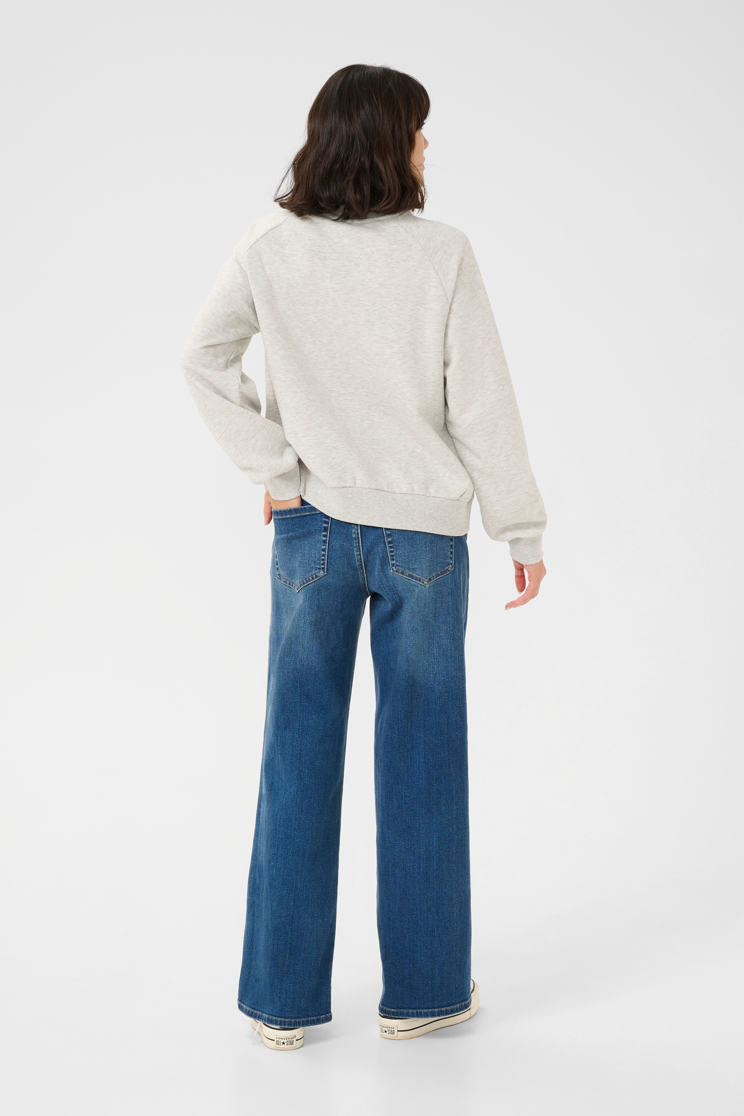 KAandrea Sweatshirt LOOKBOOK BACK 10552408-100126