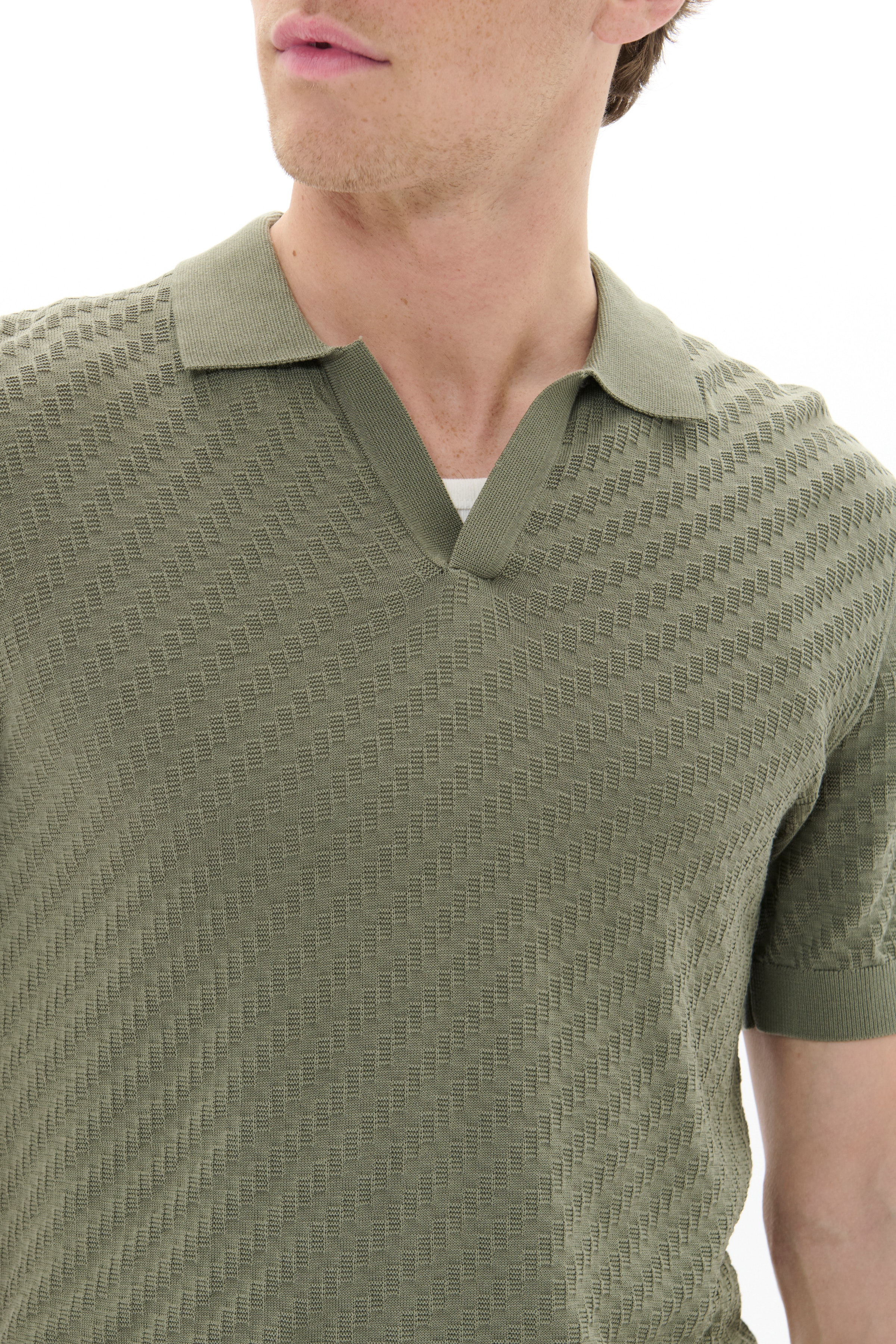 MApolo Poloshirt LOOKBOOK DETAIL 30208087-180312