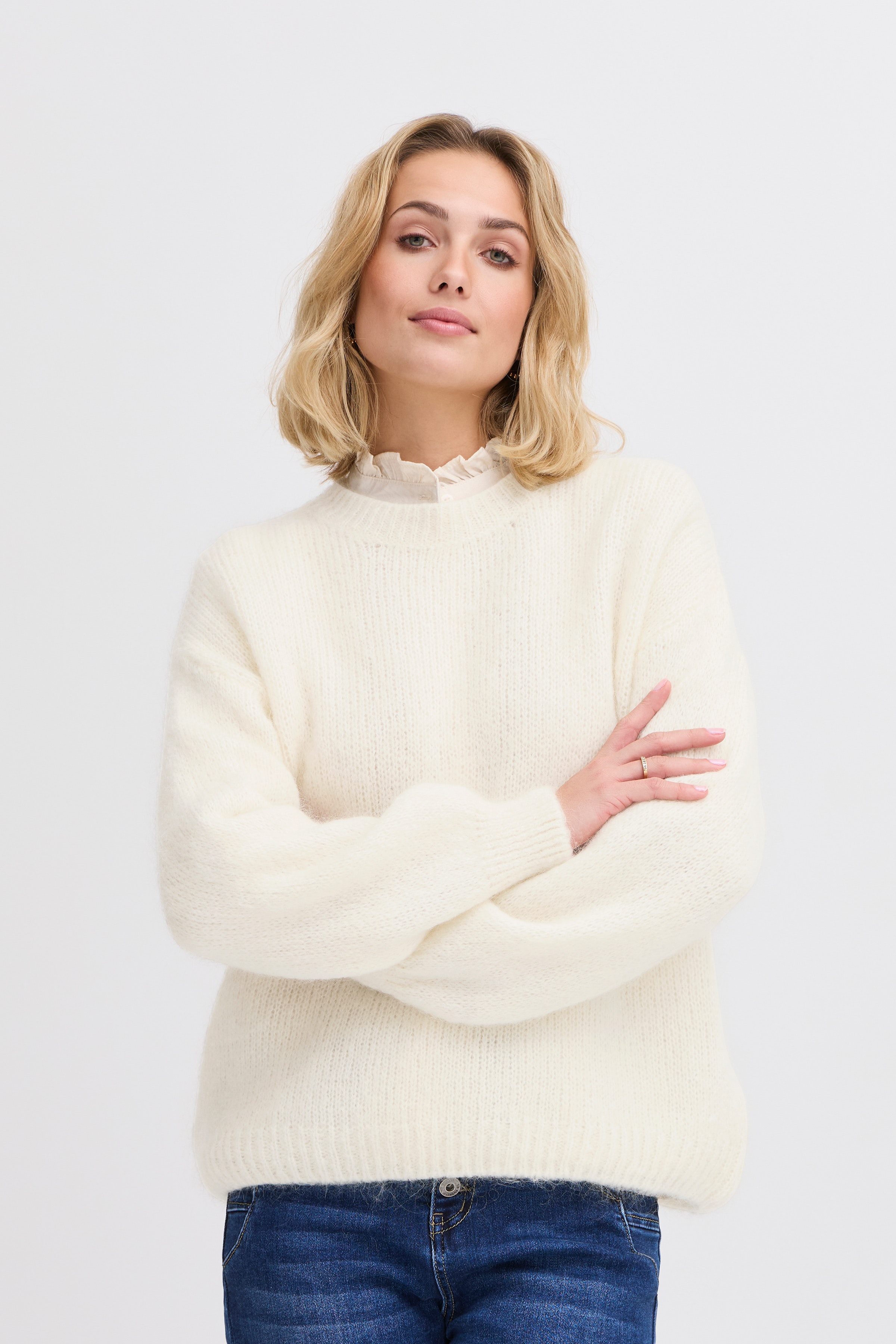 SBBELINA Pullover LOOKBOOK FRONT 22100859-110105