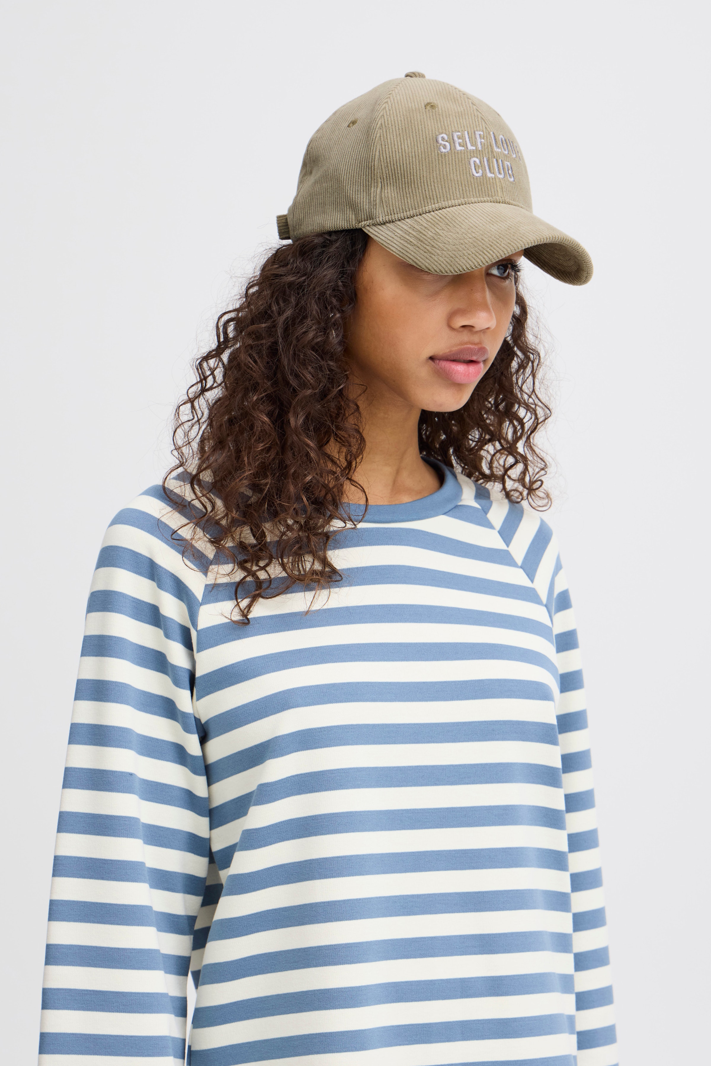 IACORDIA Caps LOOKBOOK DETAIL 20121712-171212