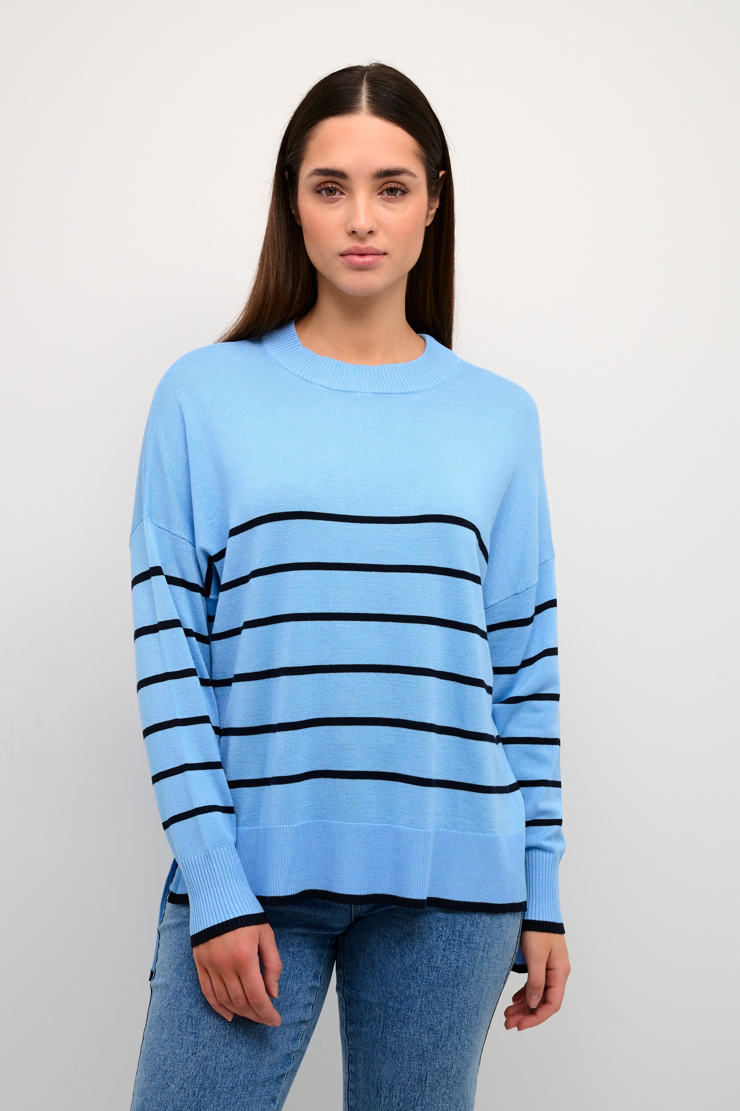 BPalona Pullover LOOKBOOK FRONT 10590386-104966B