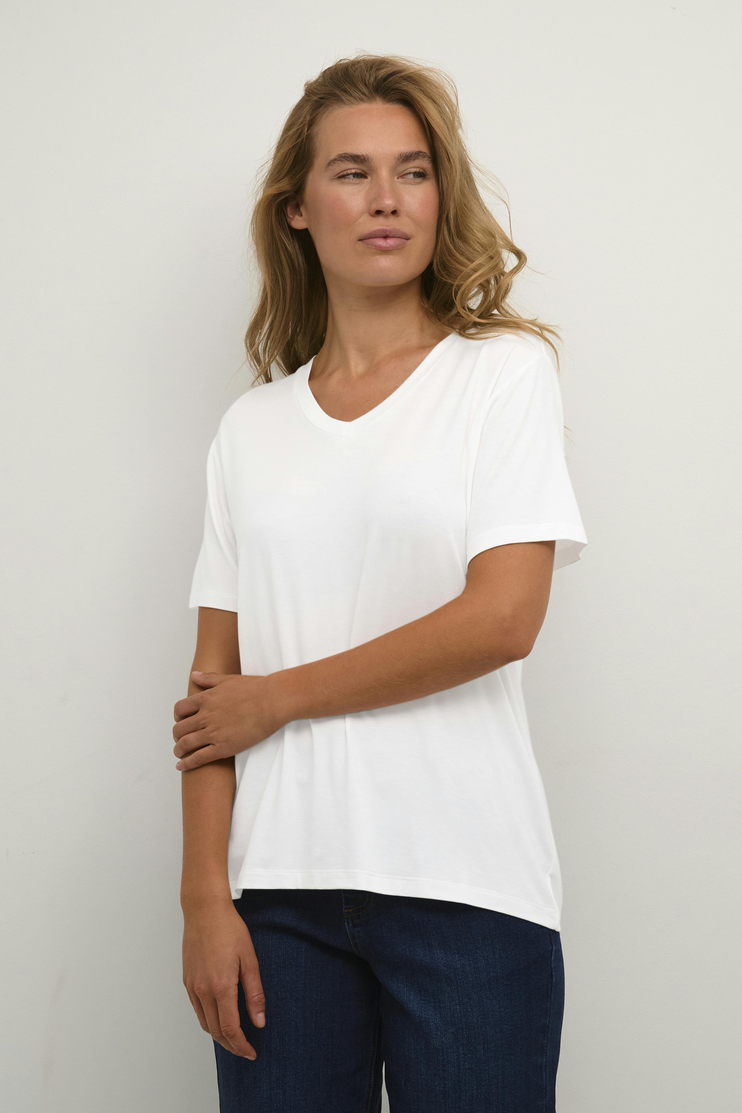 KAfrida T-shirt LOOKBOOK FRONT 10508581-110602