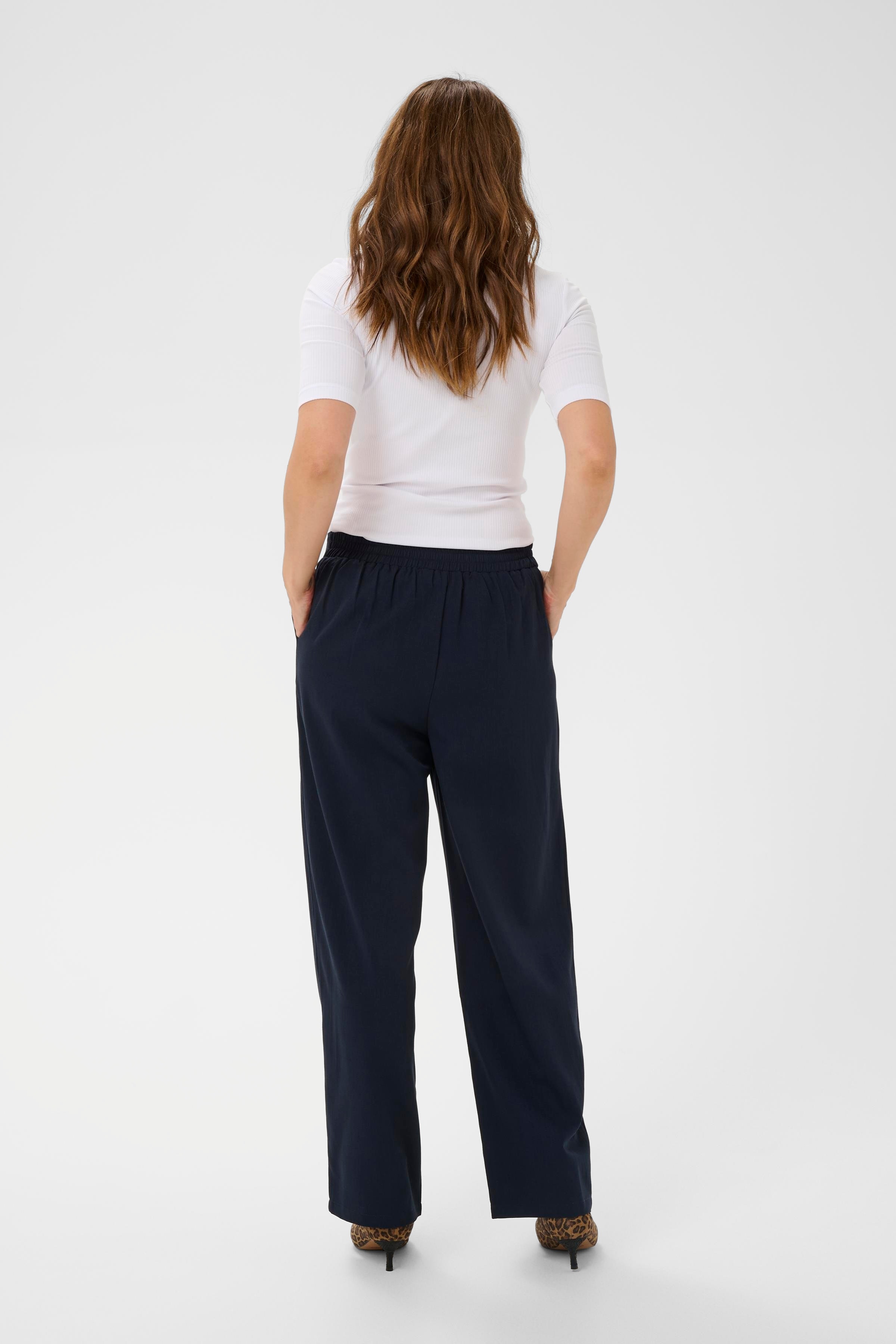 BPlinda Trousers LOOKBOOK BACK 40200102-194020