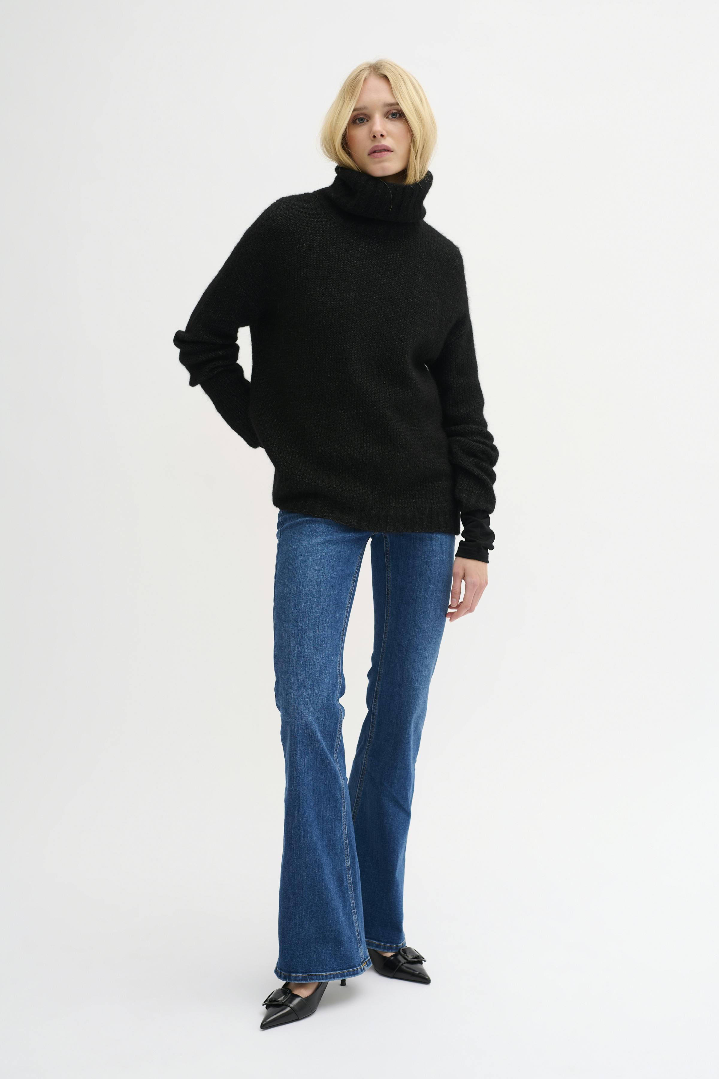 11 Knitted pullover LOOKBOOK FRONT 10703605-100675