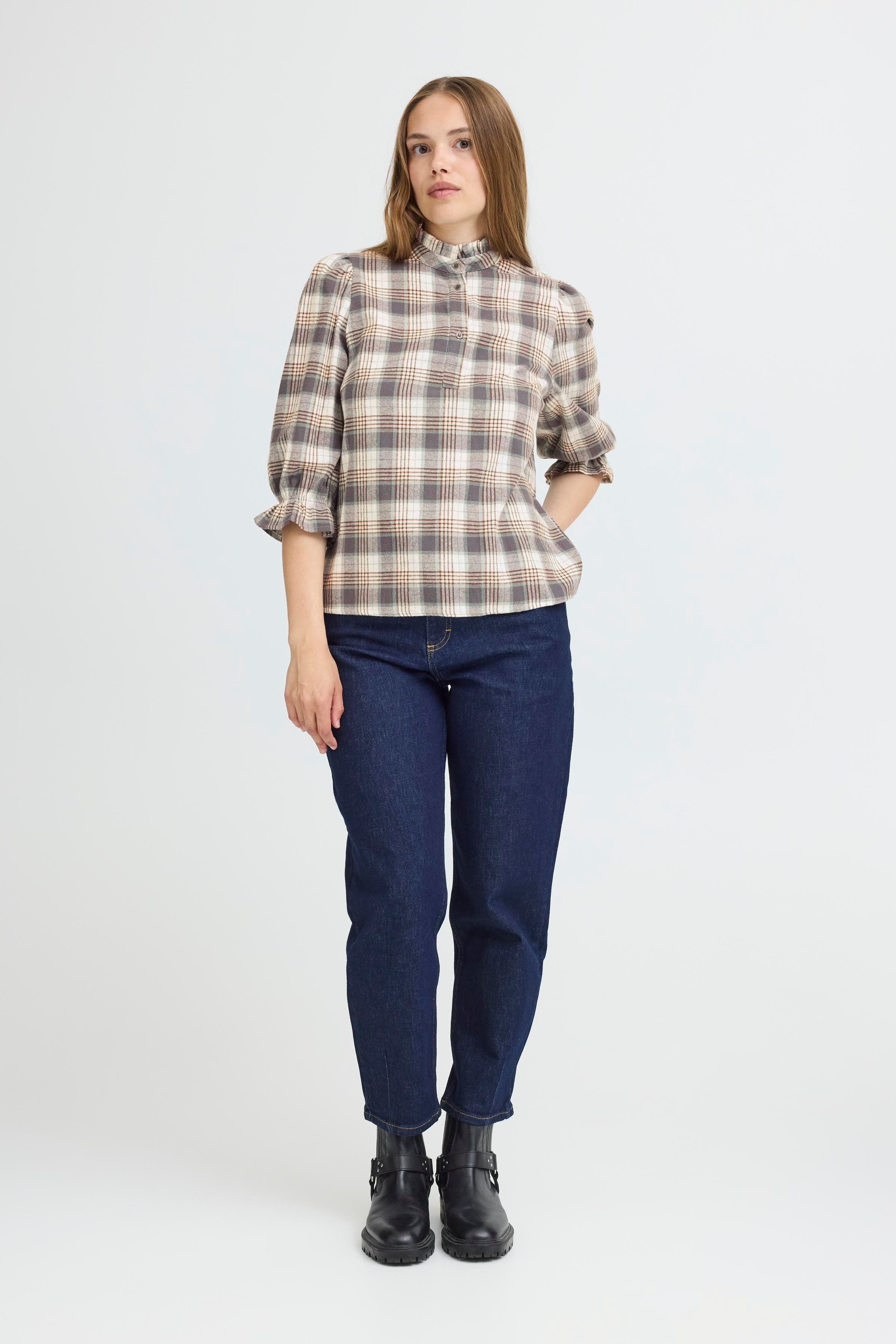 PZEVIE Bluse LOOKBOOK FRONT 50209225-205367
