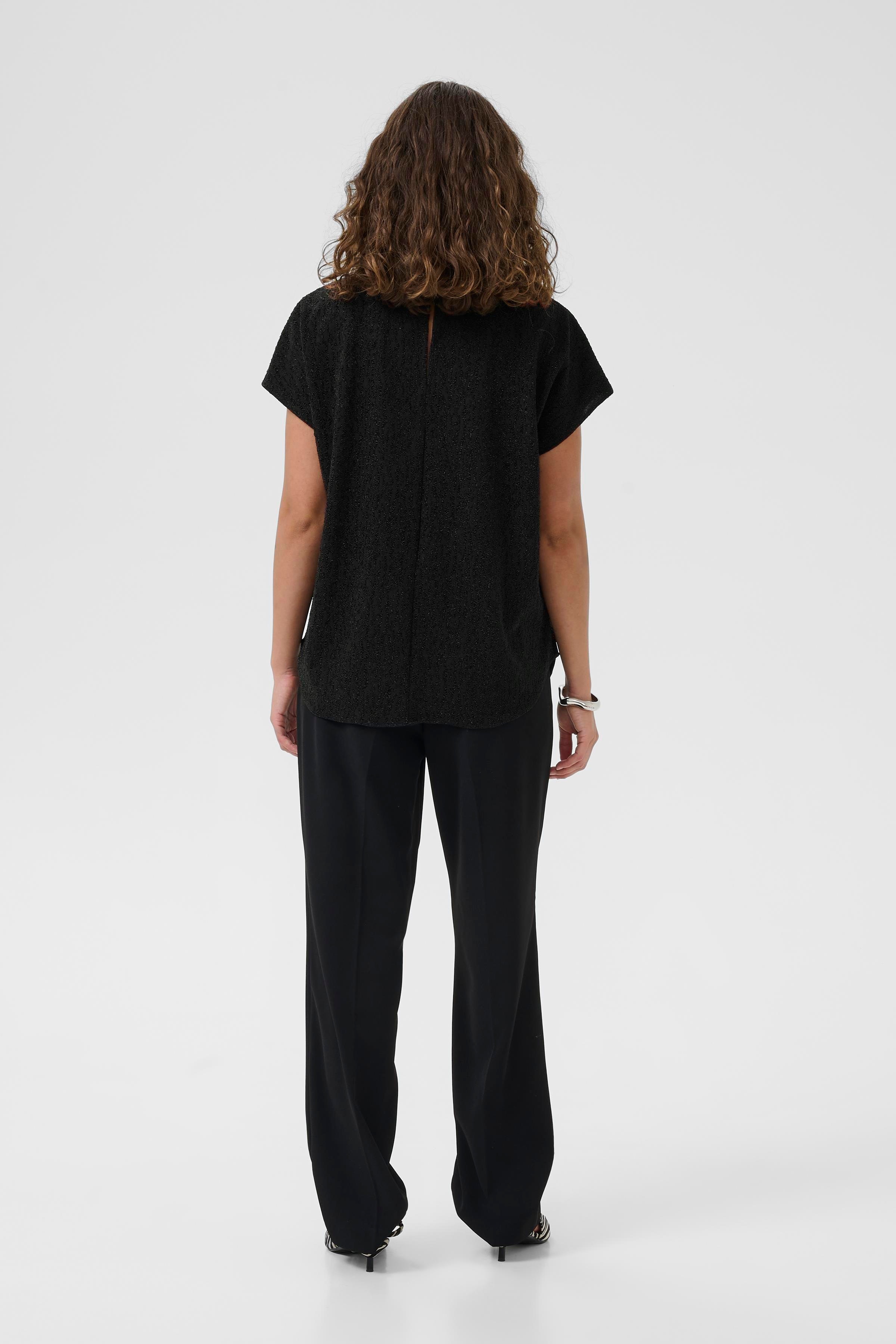 CUakari Blouse LOOKBOOK BACK 50112533-500012