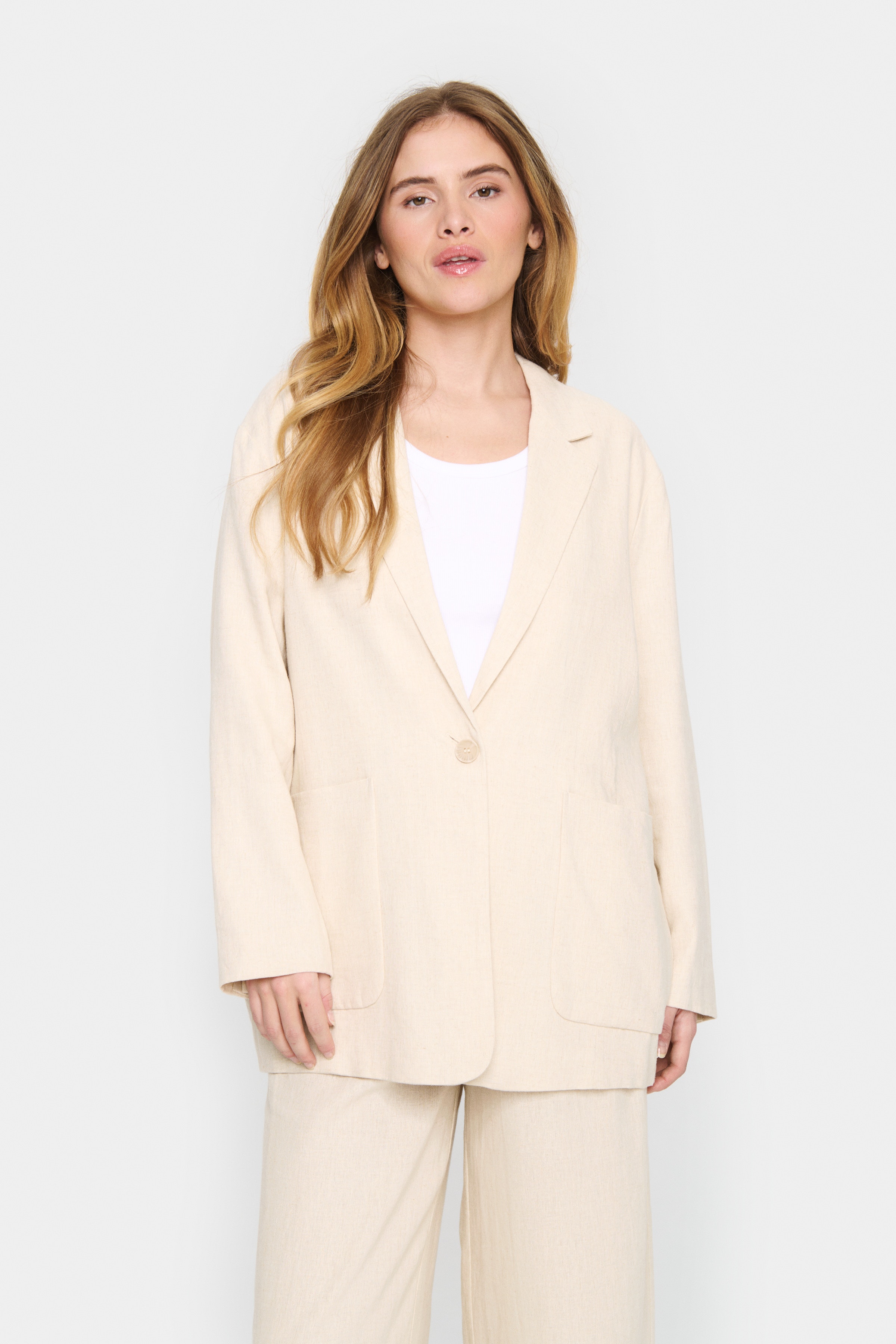 EstelleSZ Blazer LOOKBOOK FRONT 30513279-1306071