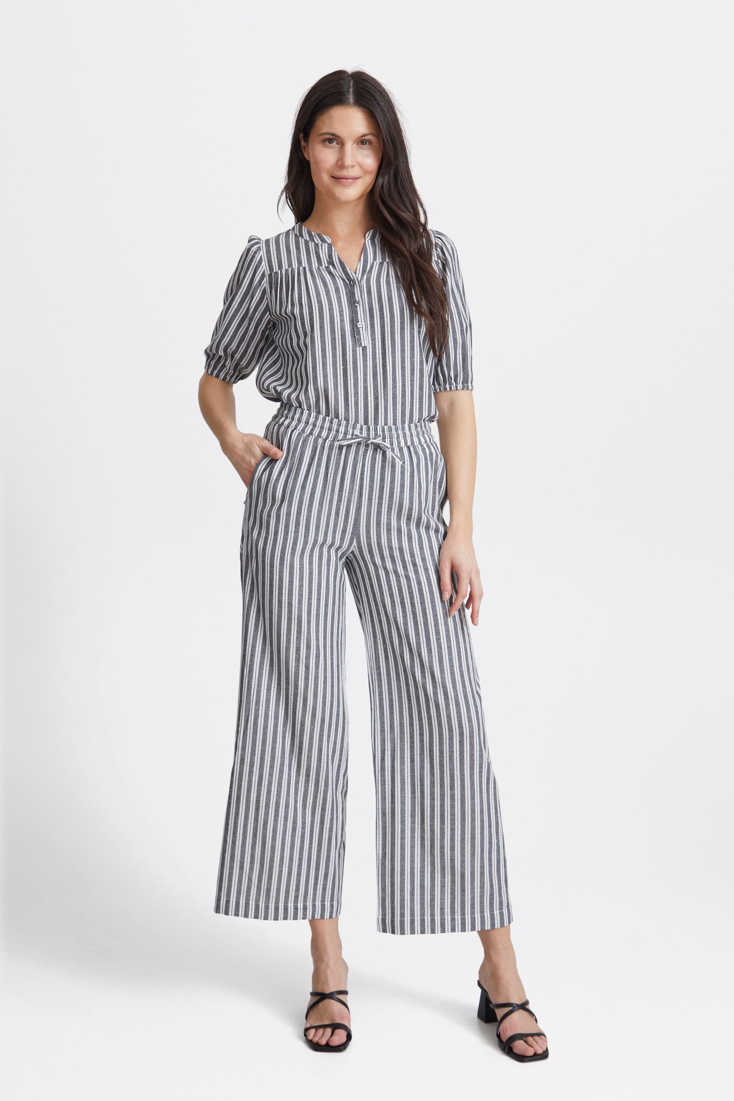 FXBONNIE Trousers LOOKBOOK FRONT 20615306-200115