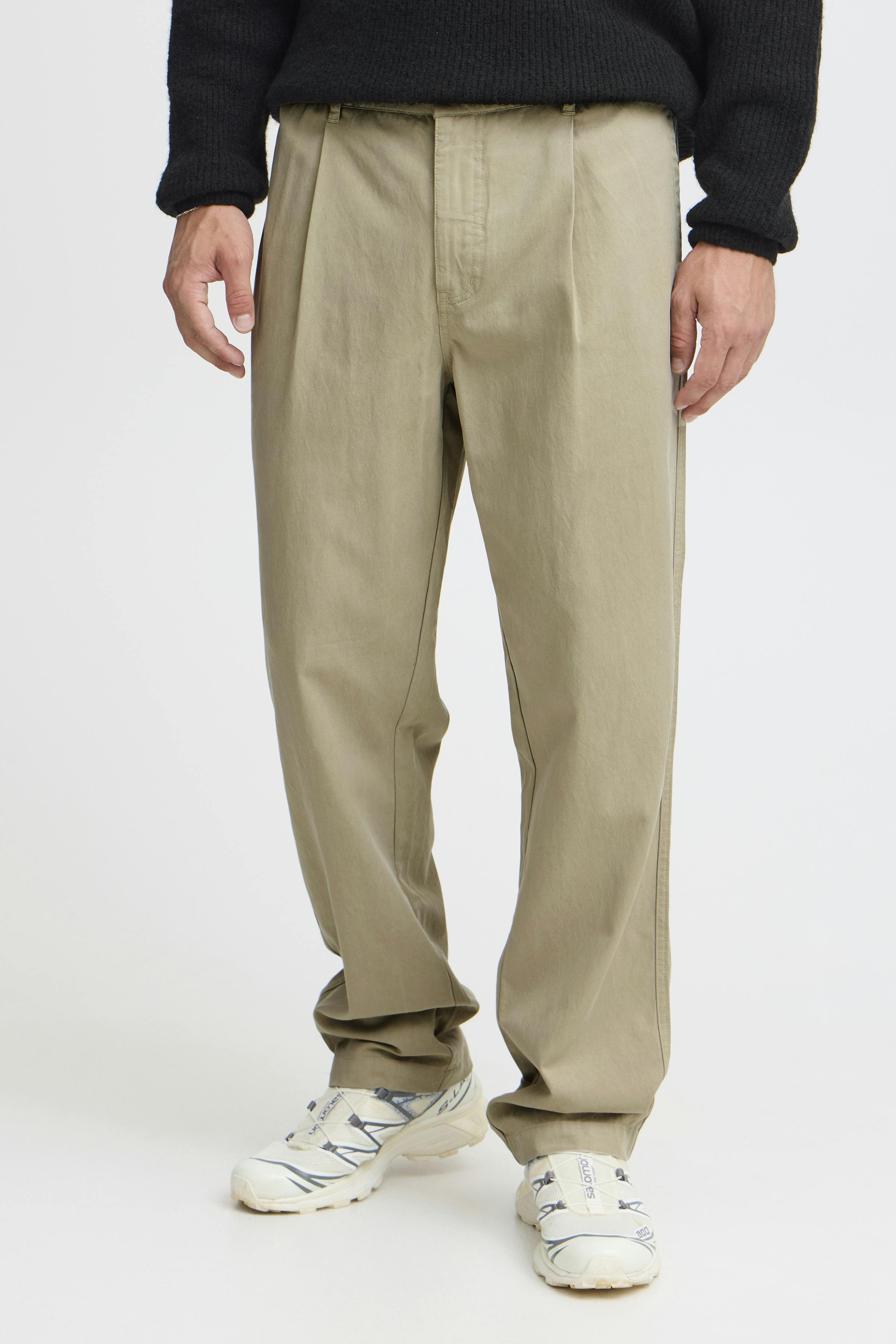 SDMOOSE Trousers LOOKBOOK FRONT 21108358-170610