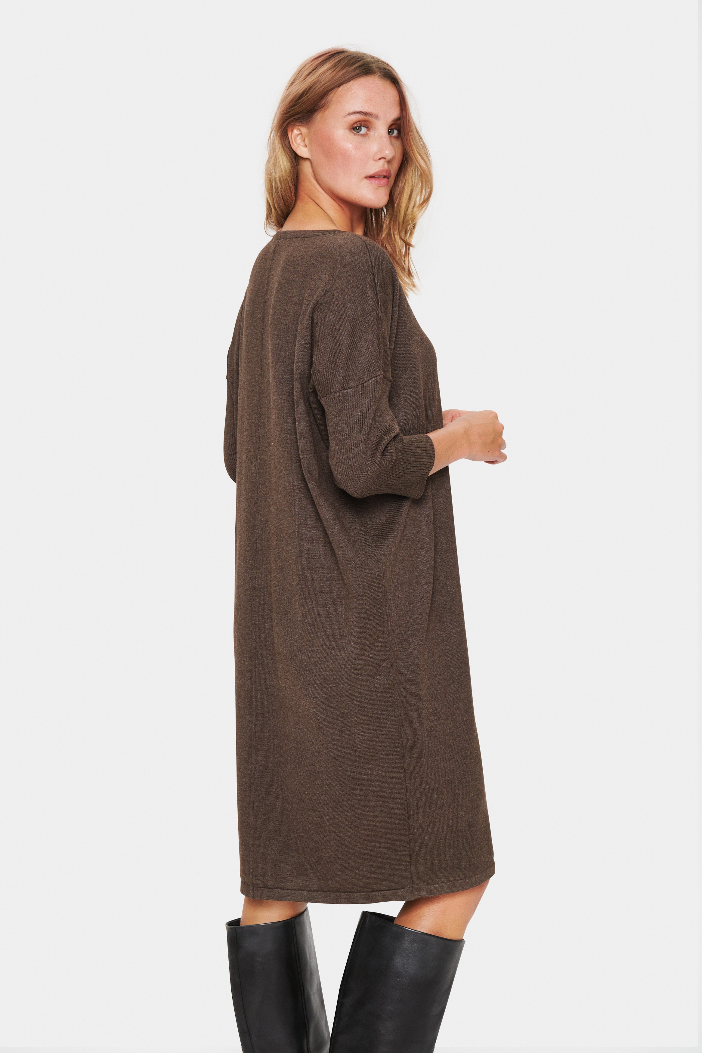 MilaSZ Jurk LOOKBOOK BACK 30512181-1908101
