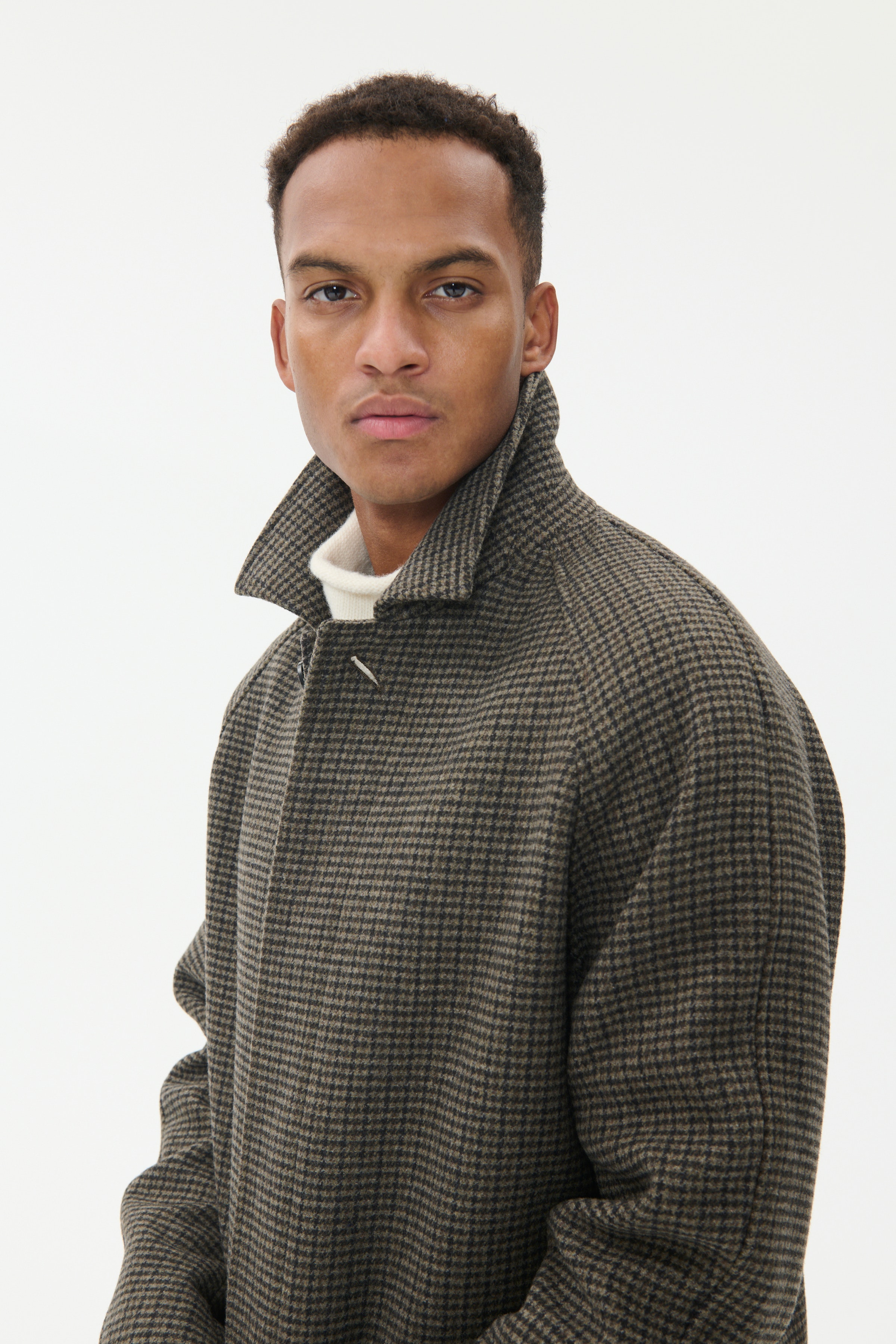 MAelijah M73 Mantel LOOKBOOK DETAIL 30208860-190809