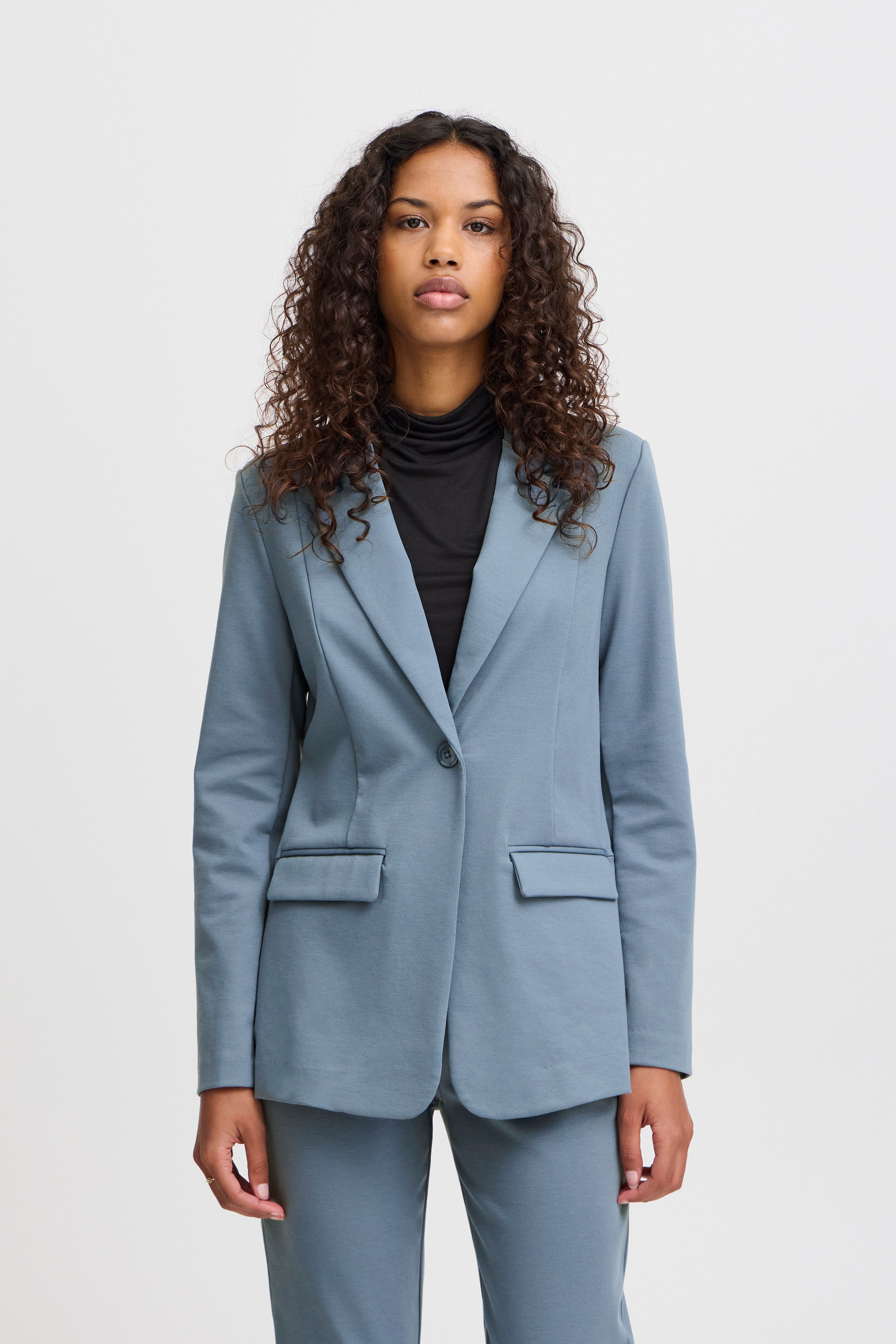 IHKATE LONG Blazer LOOKBOOK FRONT 20121368-184215