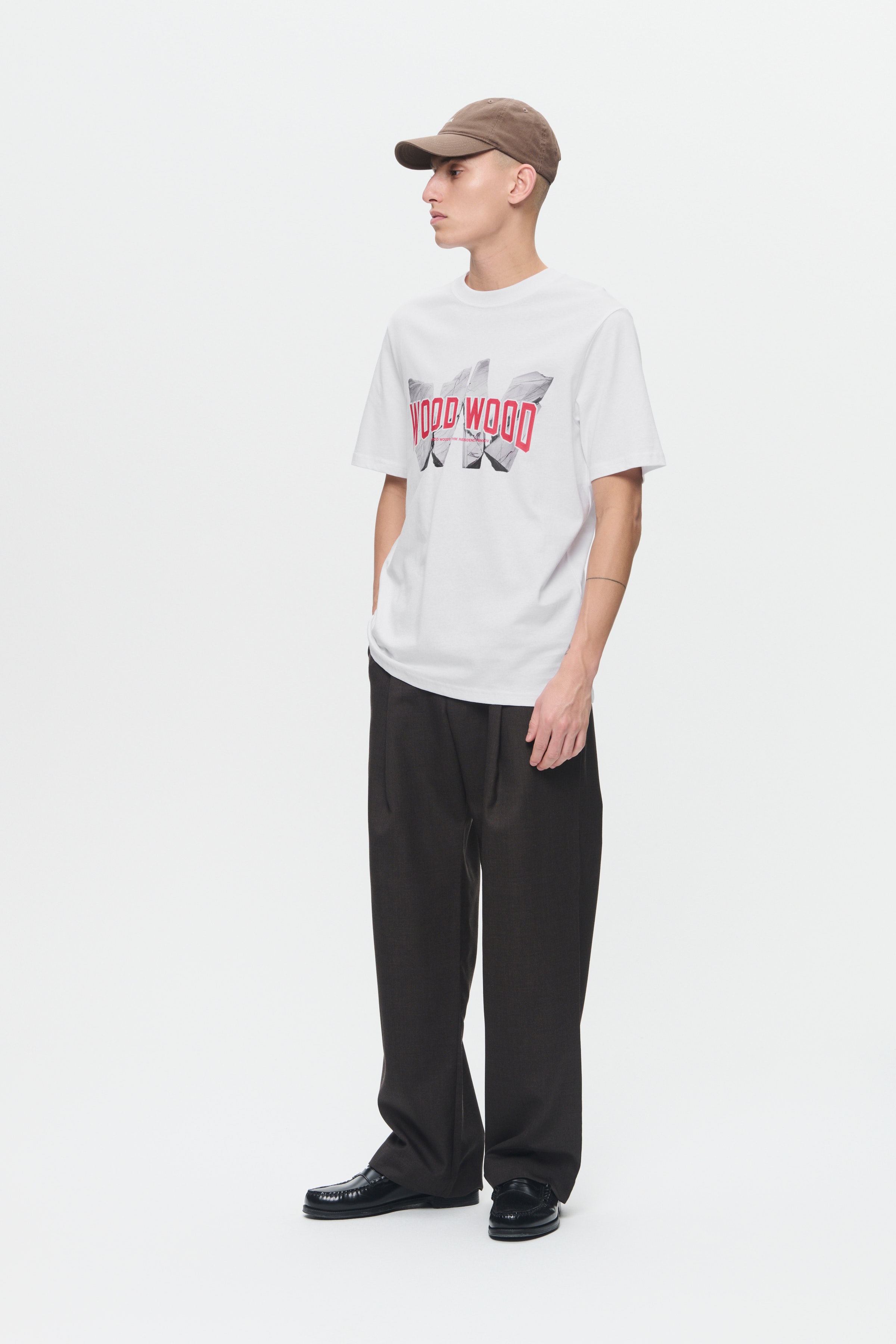 WWBobby T-shirt LOOKBOOK FRONT 30250413-110601