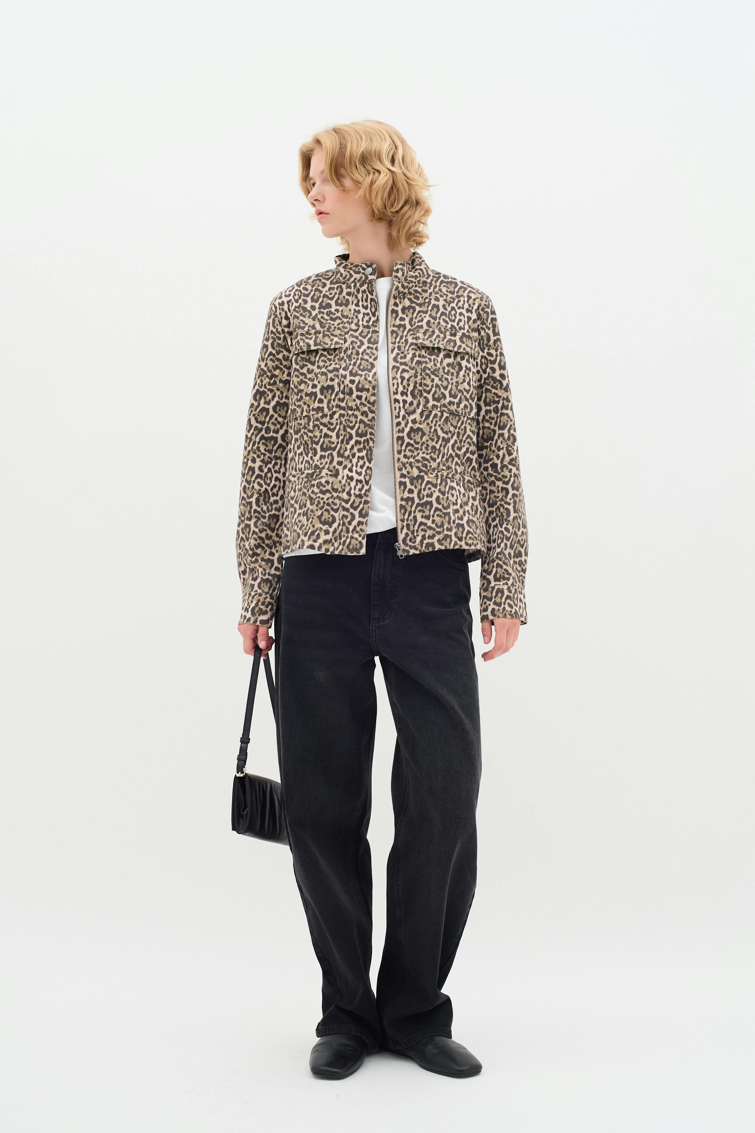 RiverIW Leopard Casual jacket LOOKBOOK FRONT 30110455-300824