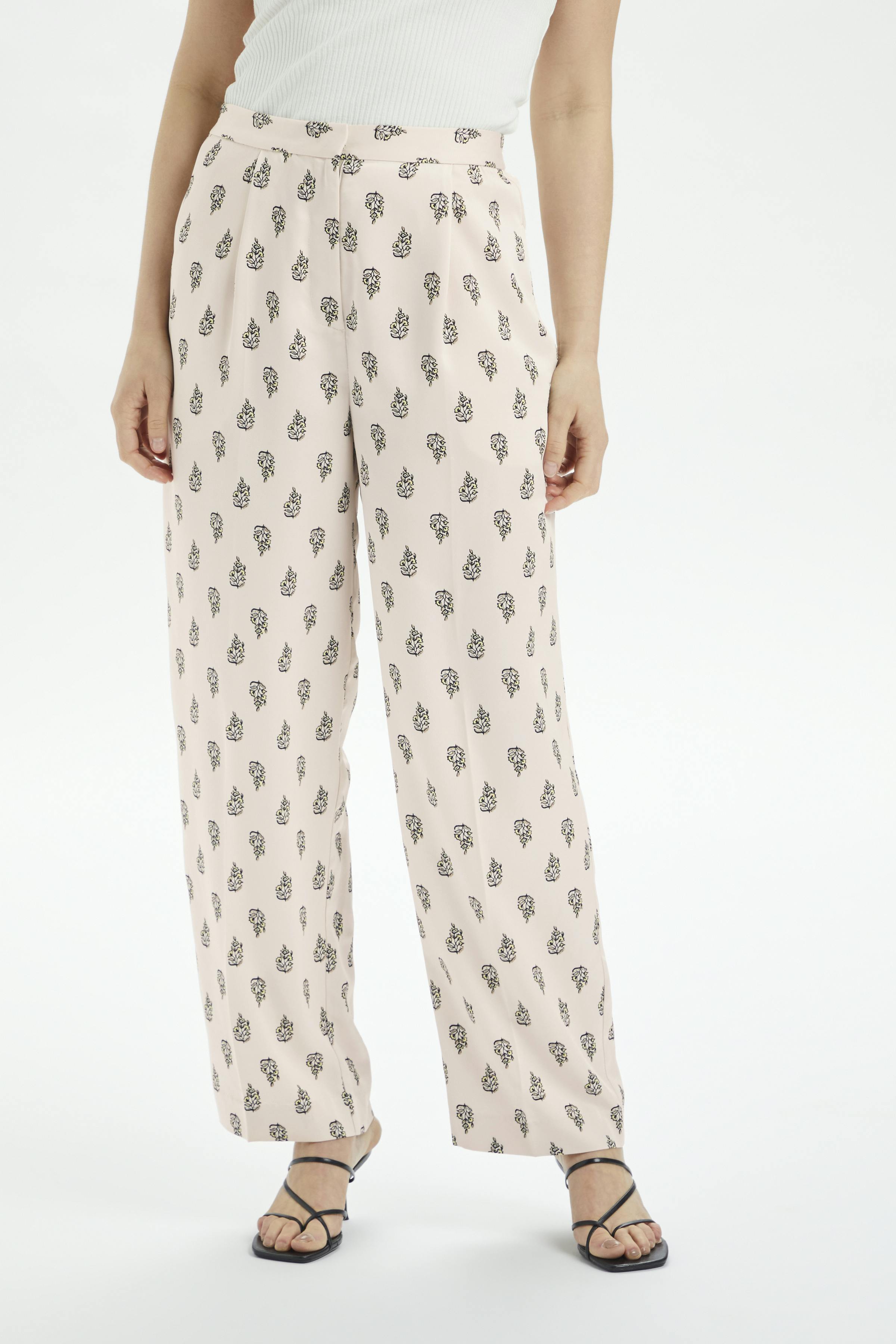 SLThora Pants LOOKBOOK FRONT 30406094-301339