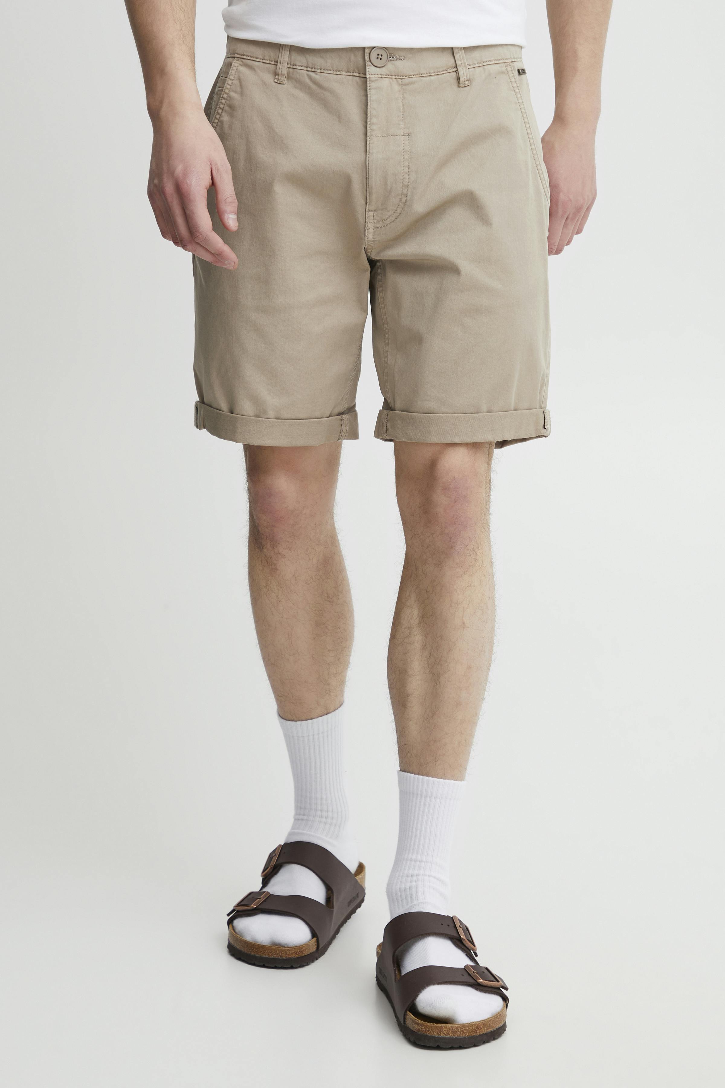 Shorts casual LOOKBOOK FRONT 20715125-161104