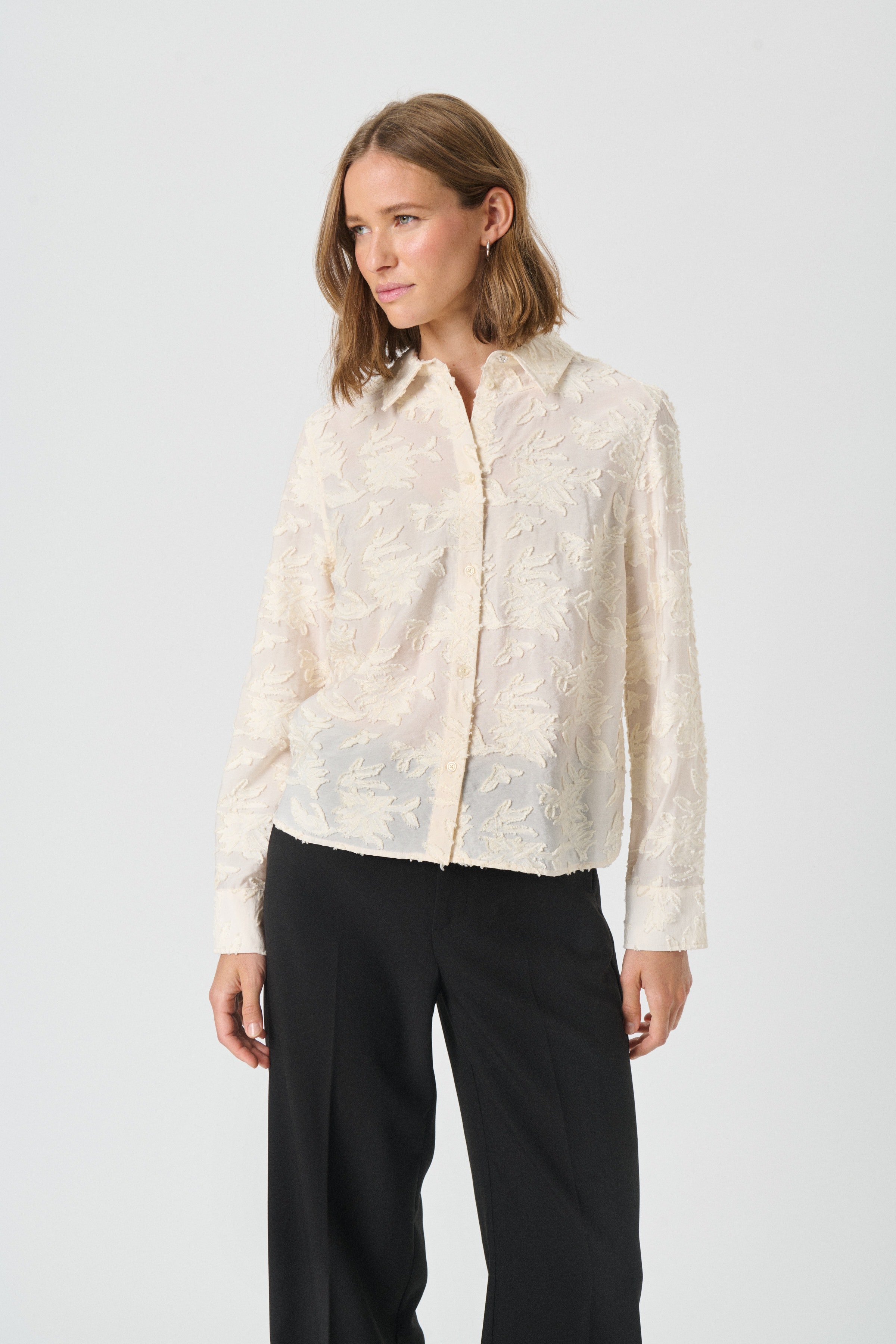 VilyaPW Skjorte LOOKBOOK FRONT 30310163-120304