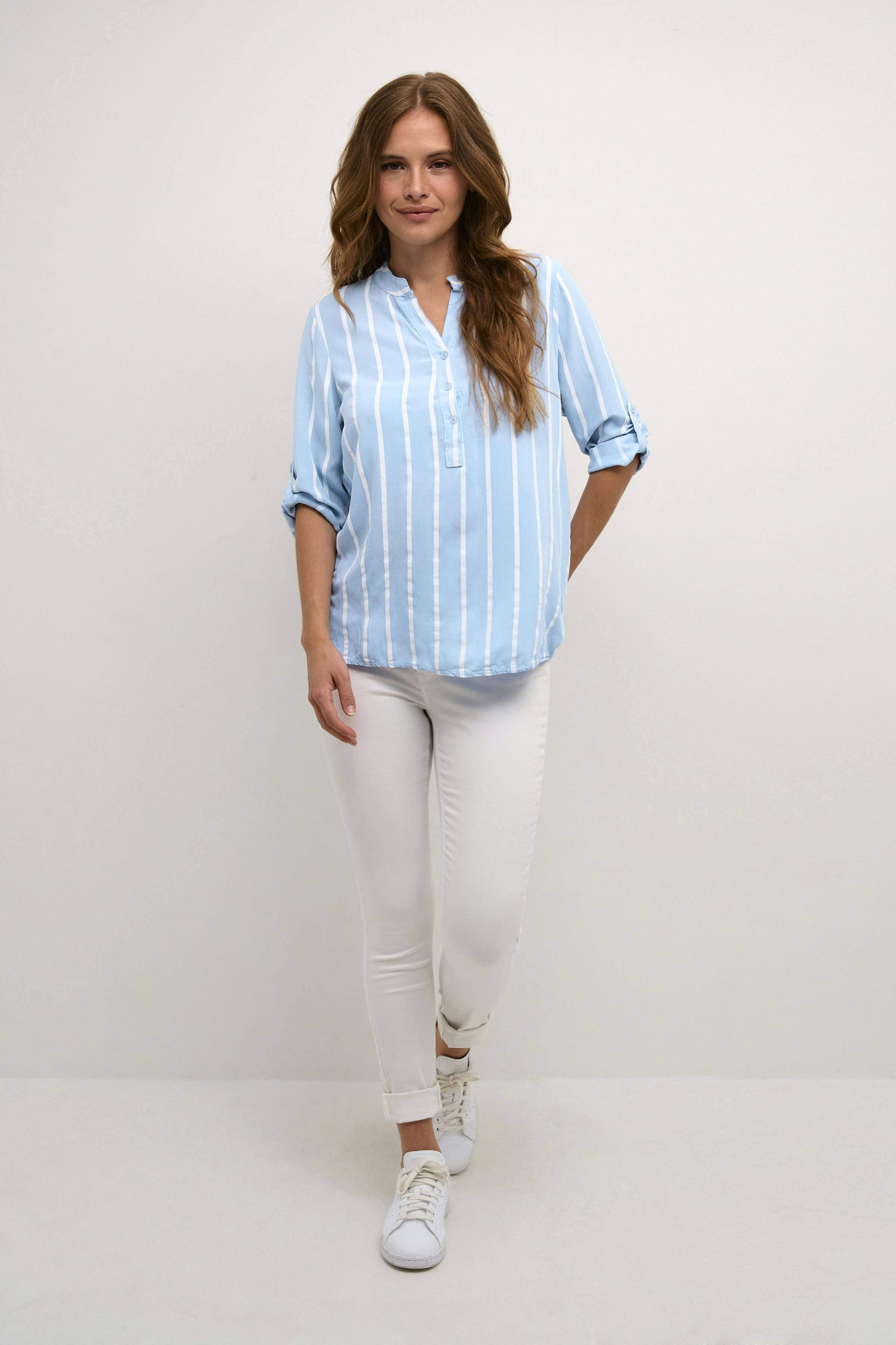 CUditta Bluse LOOKBOOK FRONT 50110382-153919