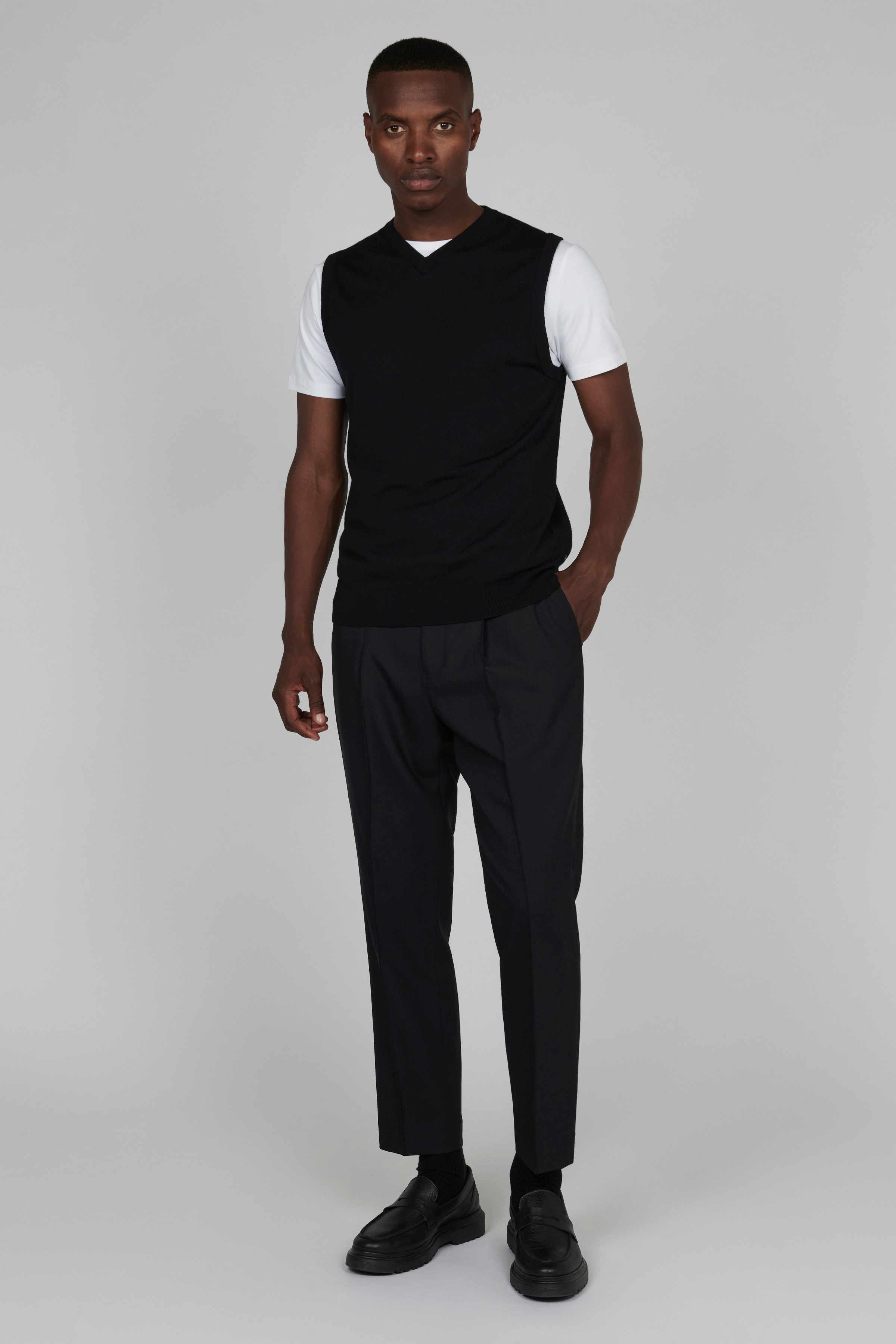 MAtheodore Vest LOOKBOOK FRONT 30206512-300275